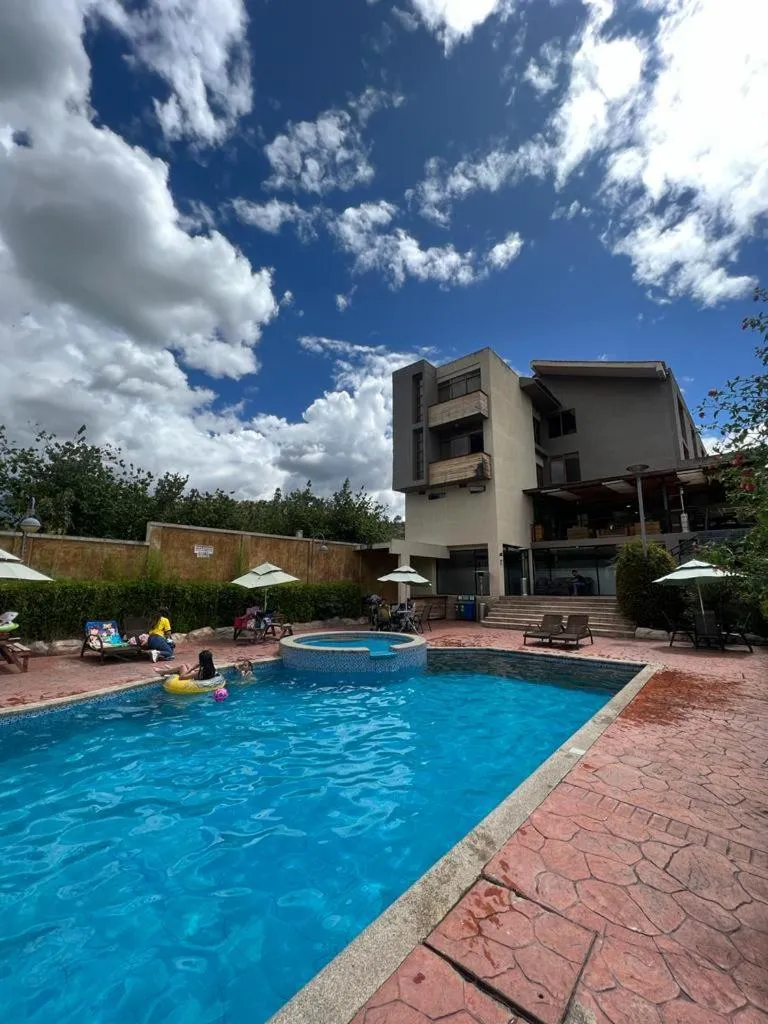 Swimming pool in Hosteria Arhaná
