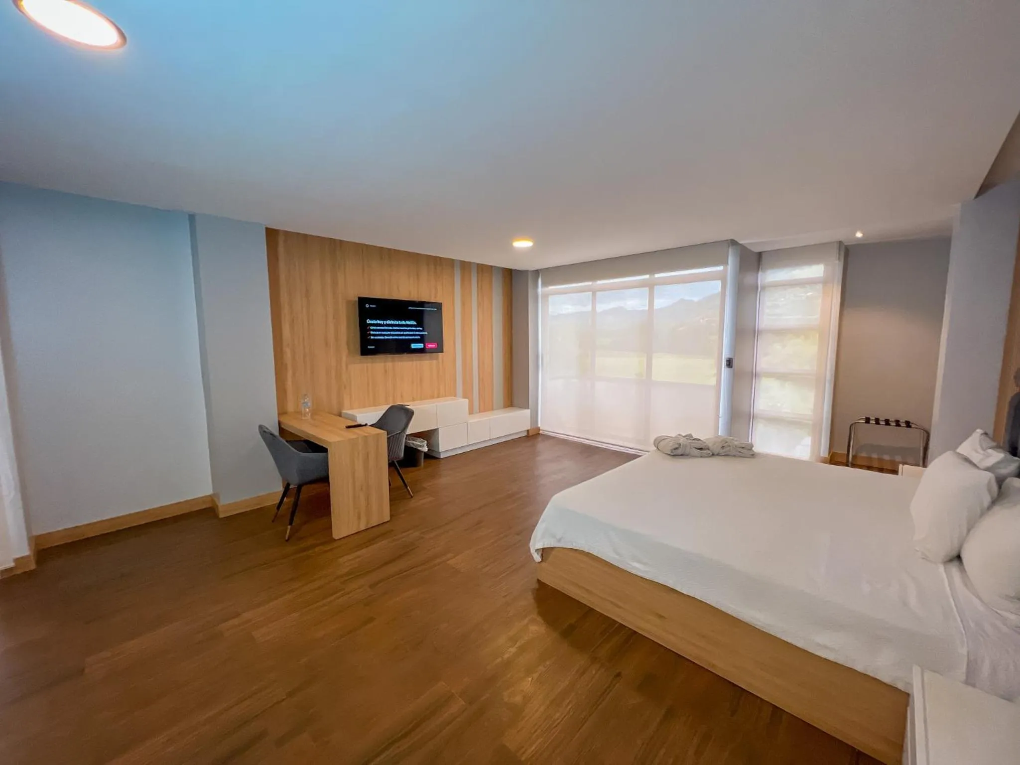 TV and multimedia, Bed in Hosteria Arhaná