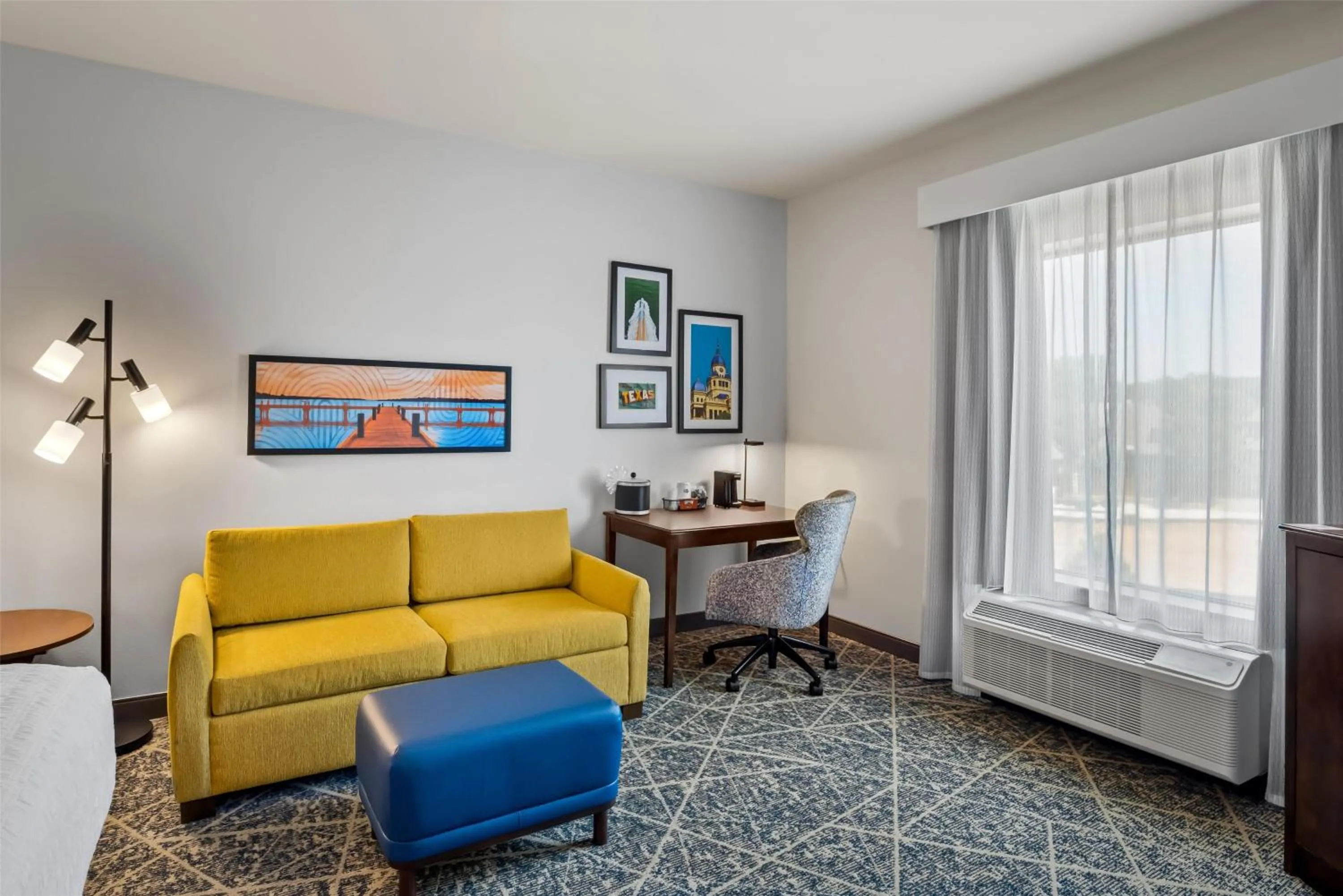 Living room in Hampton Inn and Suites Trophy Club - Fort Worth North