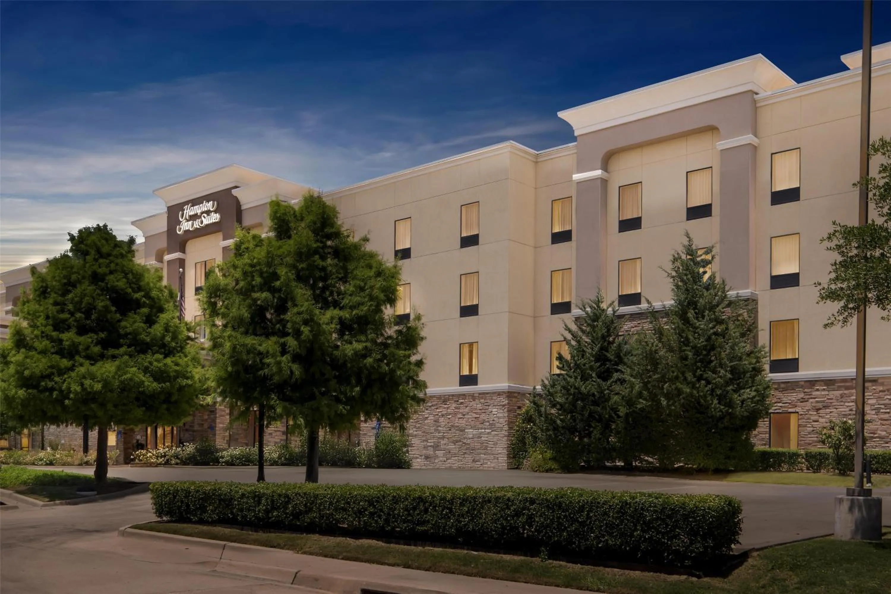 Property building in Hampton Inn and Suites Trophy Club - Fort Worth North
