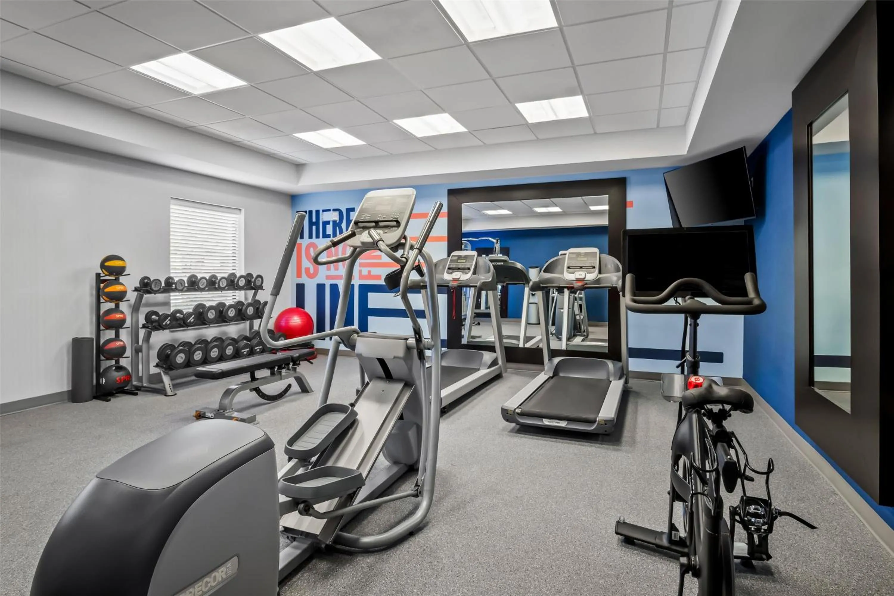 Fitness centre/facilities in Hampton Inn and Suites Trophy Club - Fort Worth North