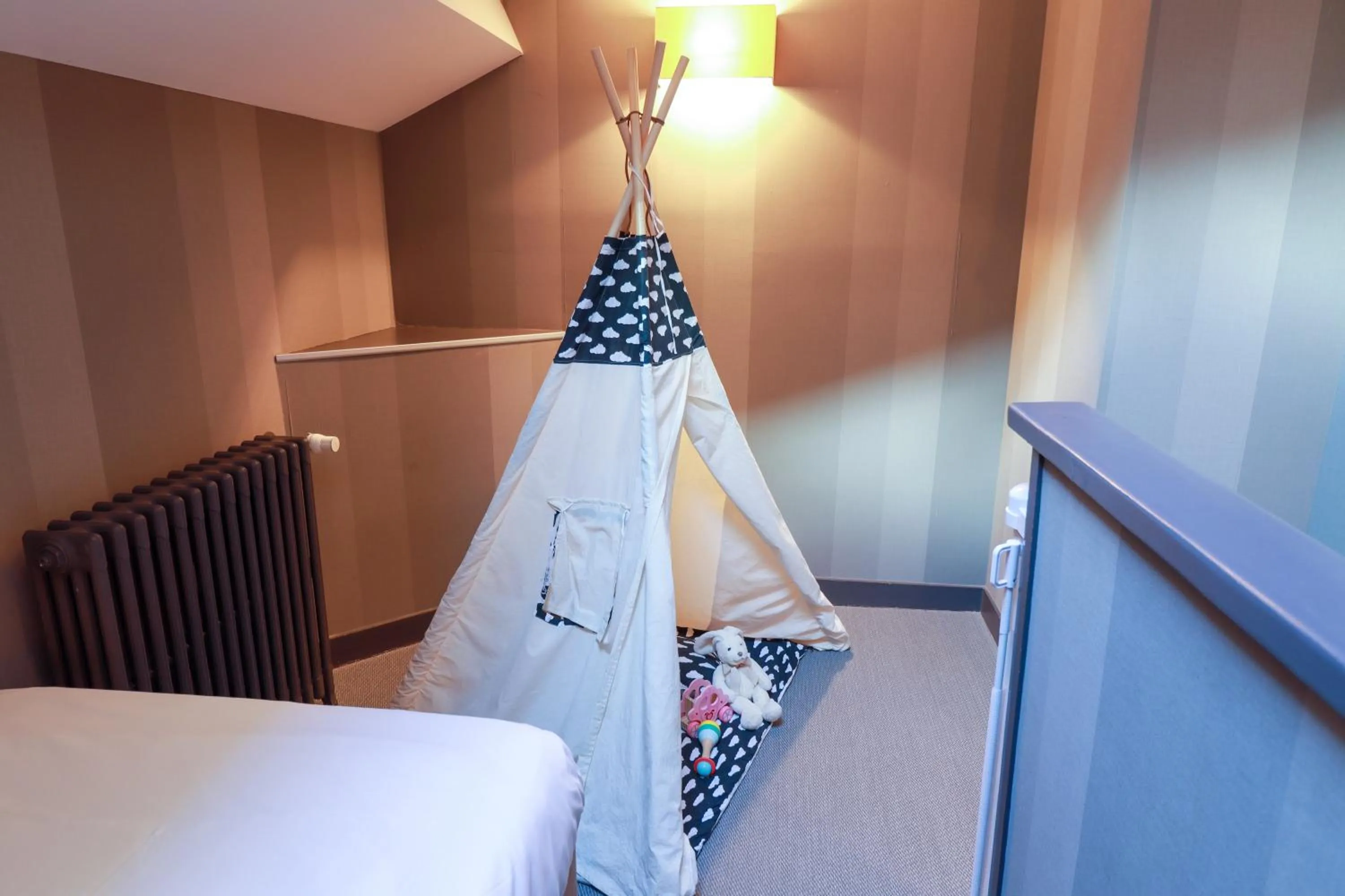 Bed in Hôtel Alexandra