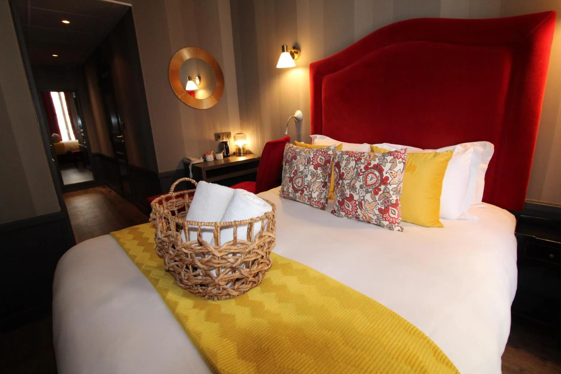 Photo of the whole room, Bed in Hôtel Alexandra