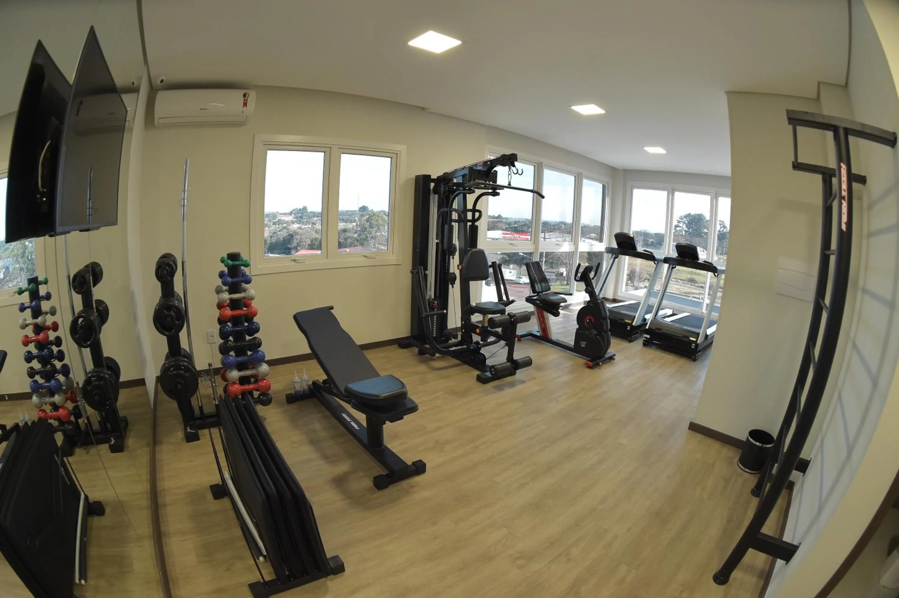 Fitness centre/facilities in Villas Hotel