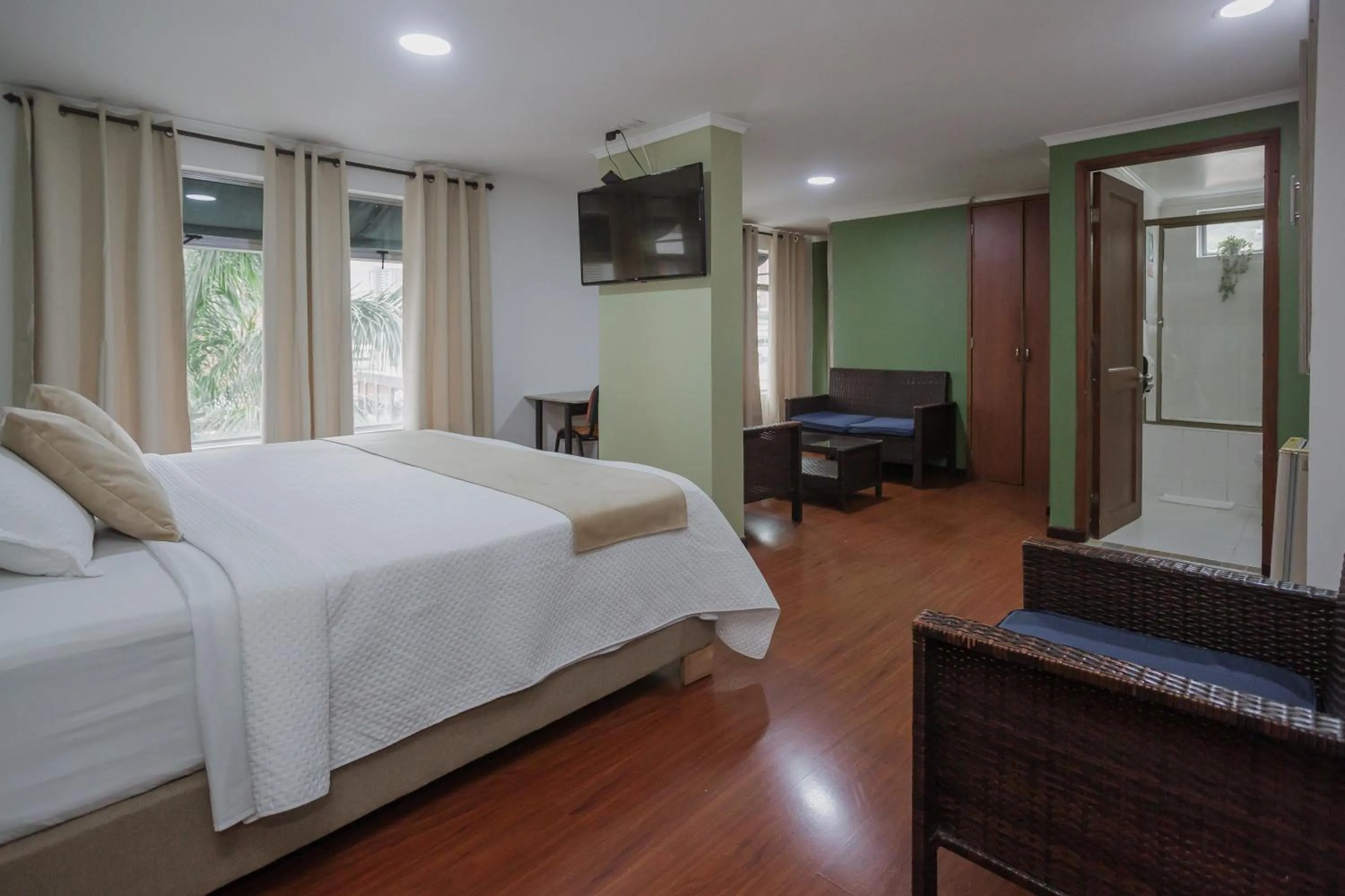 Photo of the whole room, Bed in Hotel Portón Sabaneta