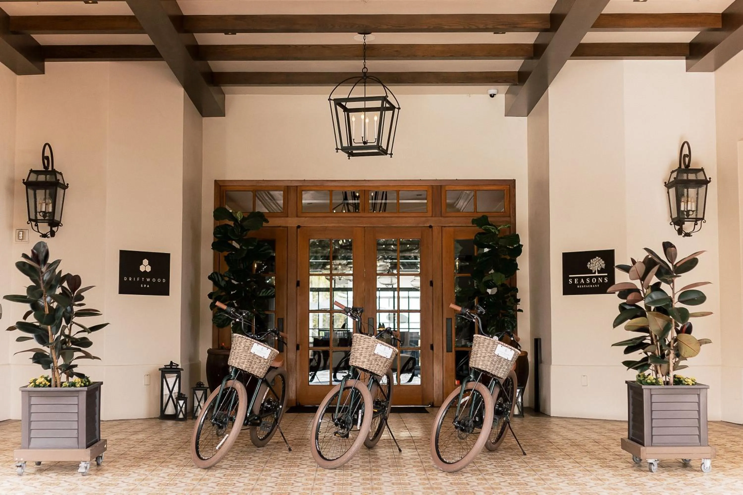 Facade/entrance in Four Seasons Residence Club Aviara