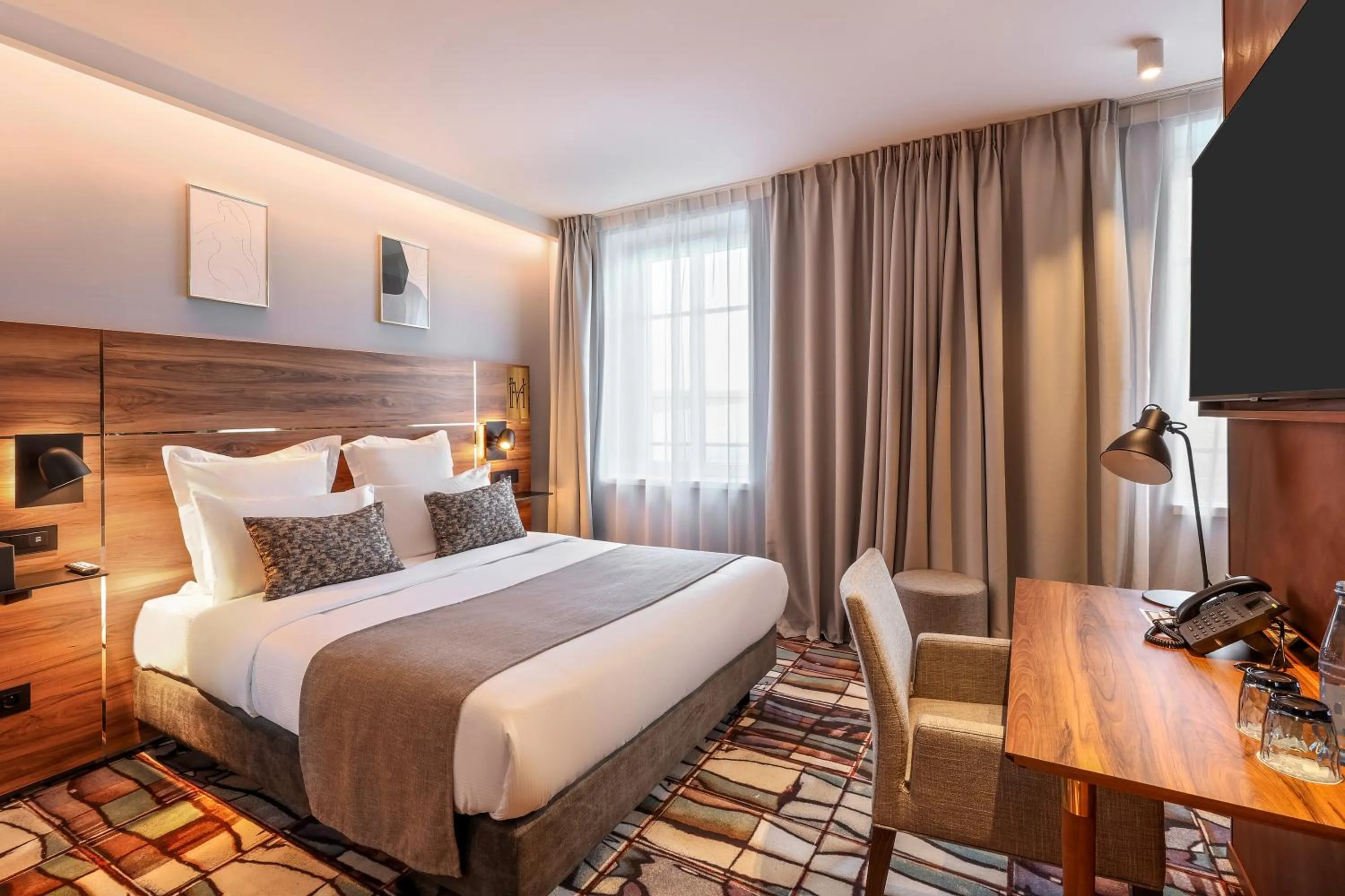 Bedroom, Bed in Hotel des Vosges BW Premier Collection