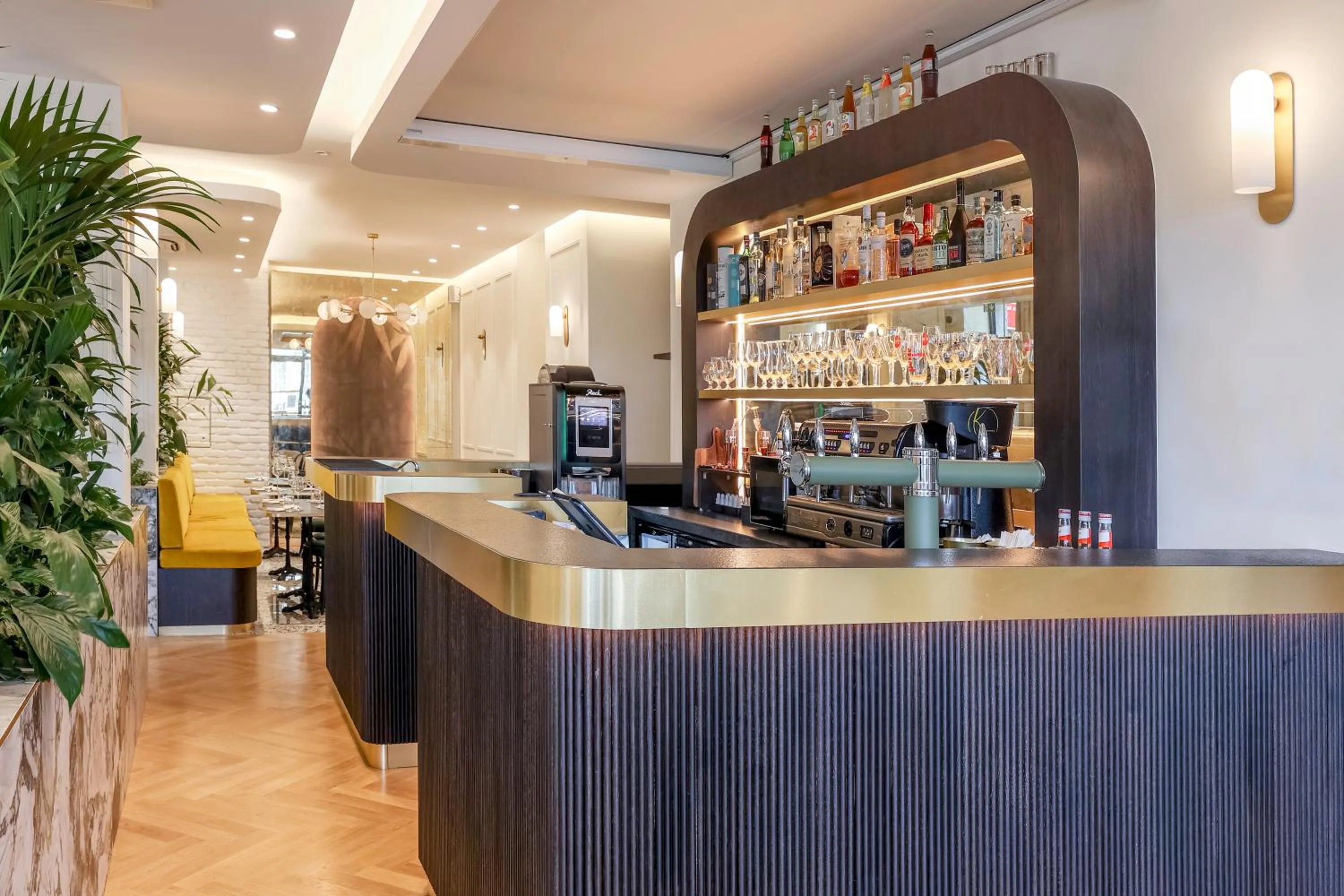 Lounge or bar in Hotel des Vosges BW Premier Collection