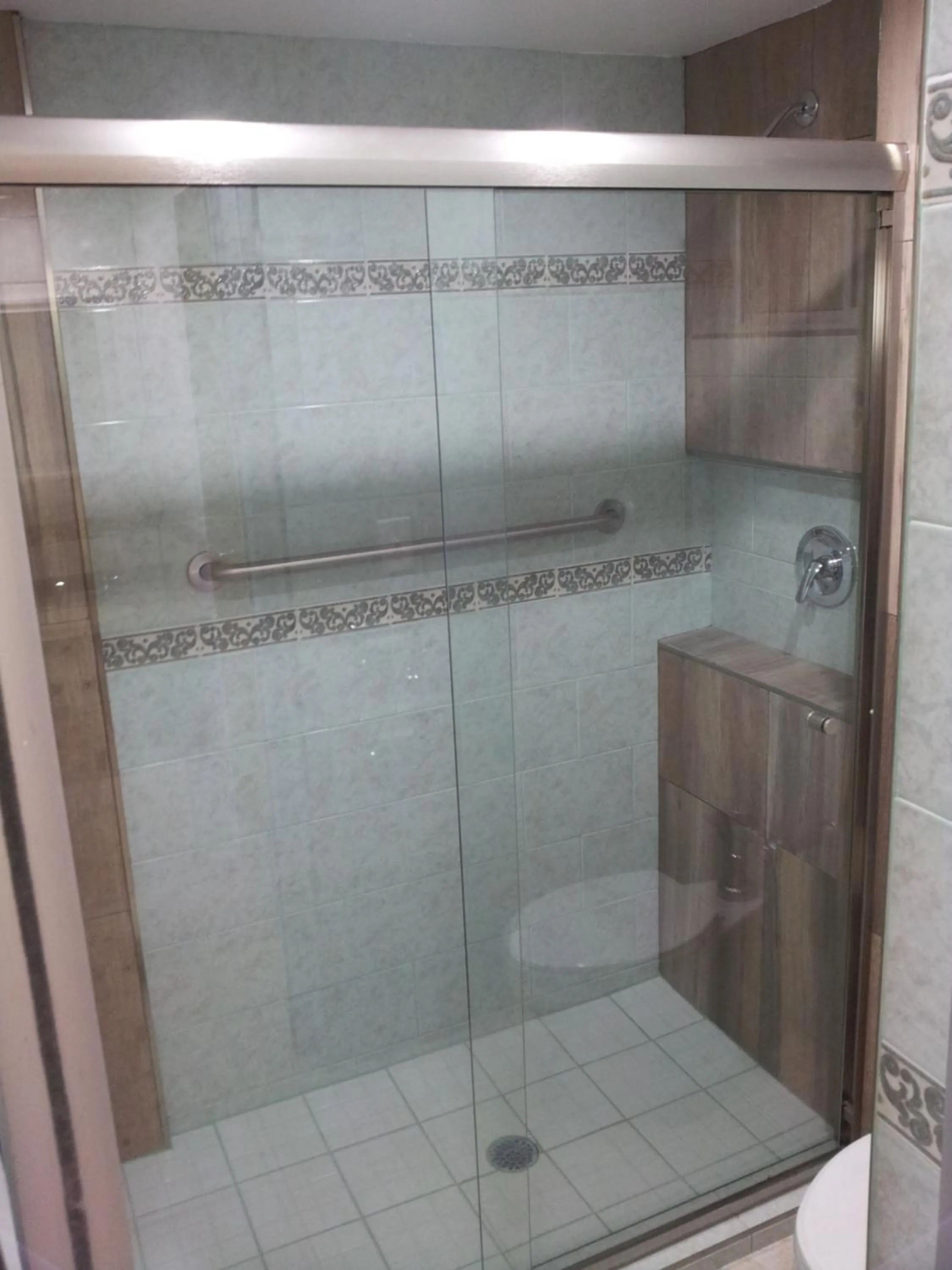 Shower in Hotel Marques de Cima