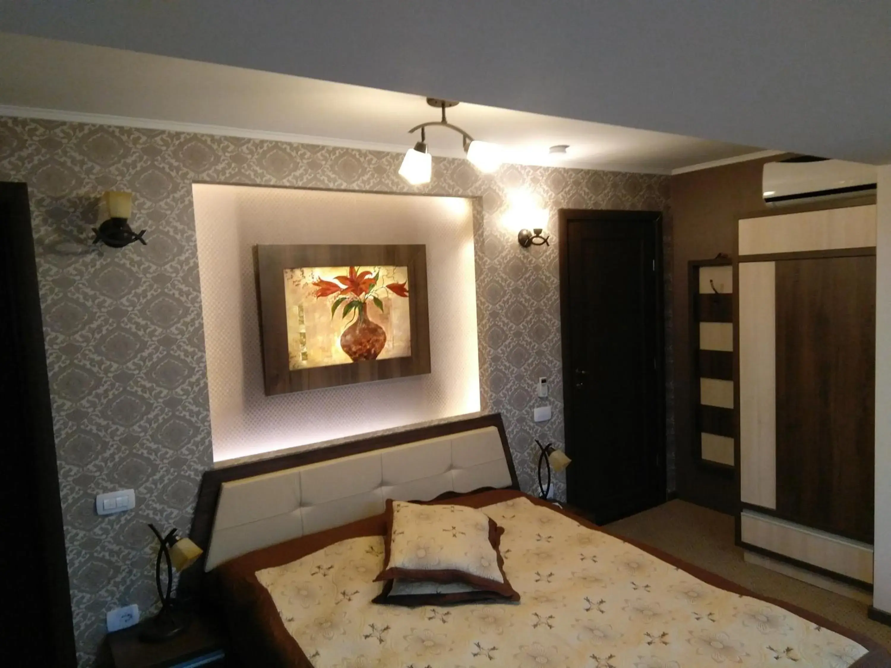 Double Room with Private Bathroom in La Cristina Double Room with Private Bathroom in La Cristina