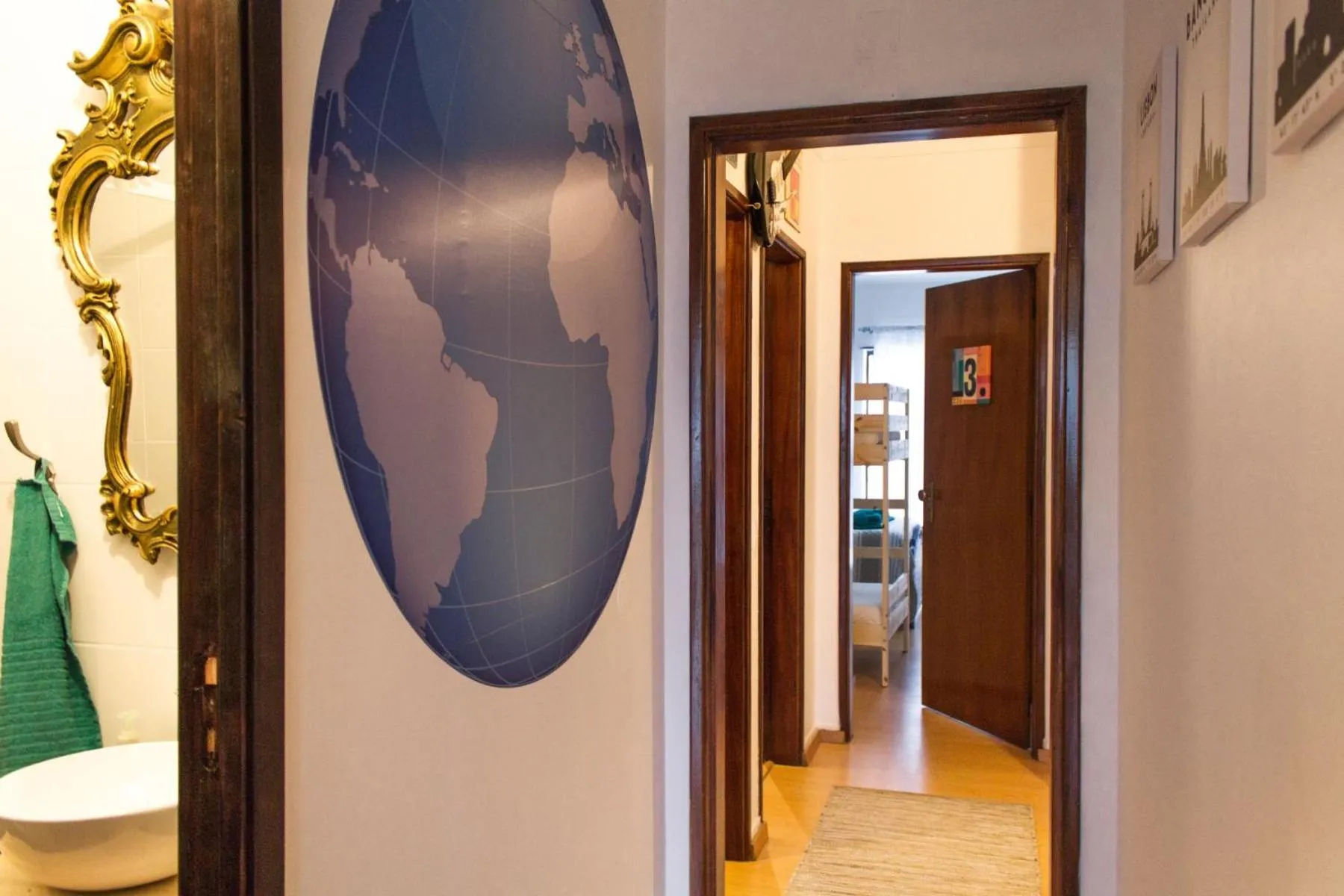 Shower in Paz & Amor Guest House - Peace & Love