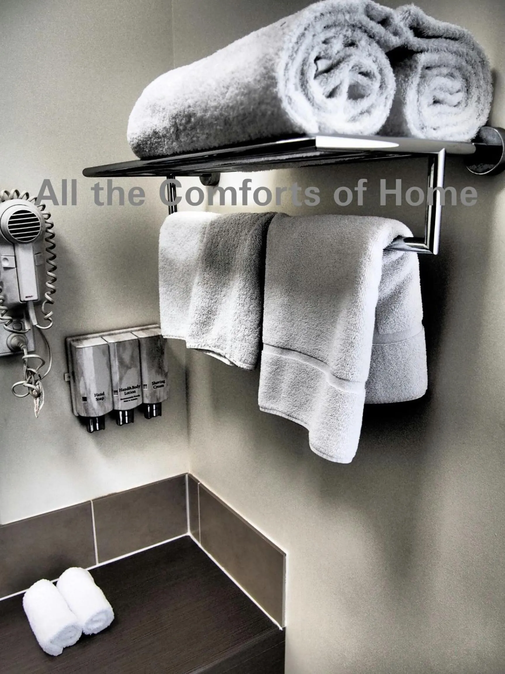 Bathroom in Injune Motor Inn