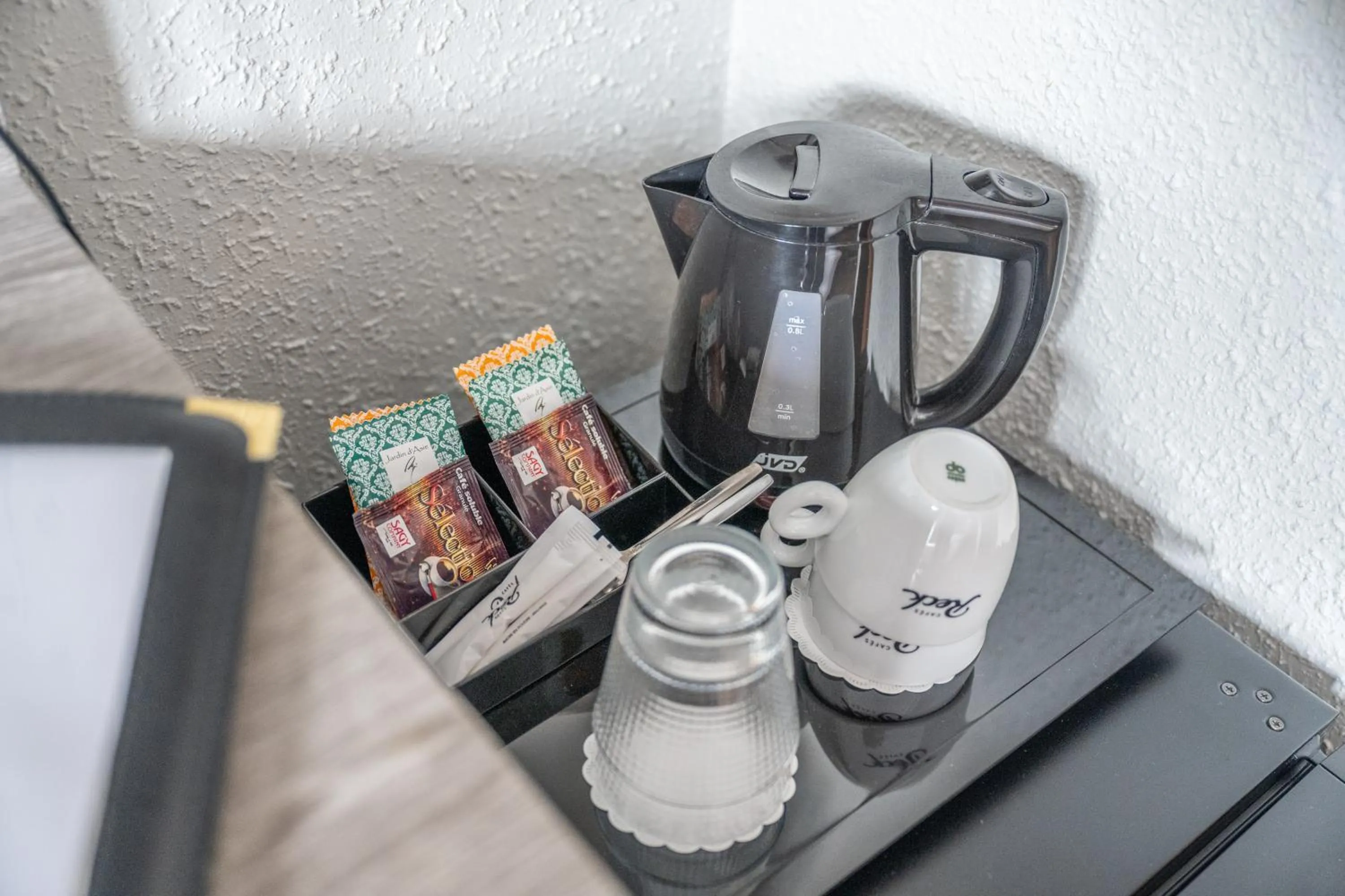 Coffee/tea facilities in Hotel Colmar Vignes Eguisheim
