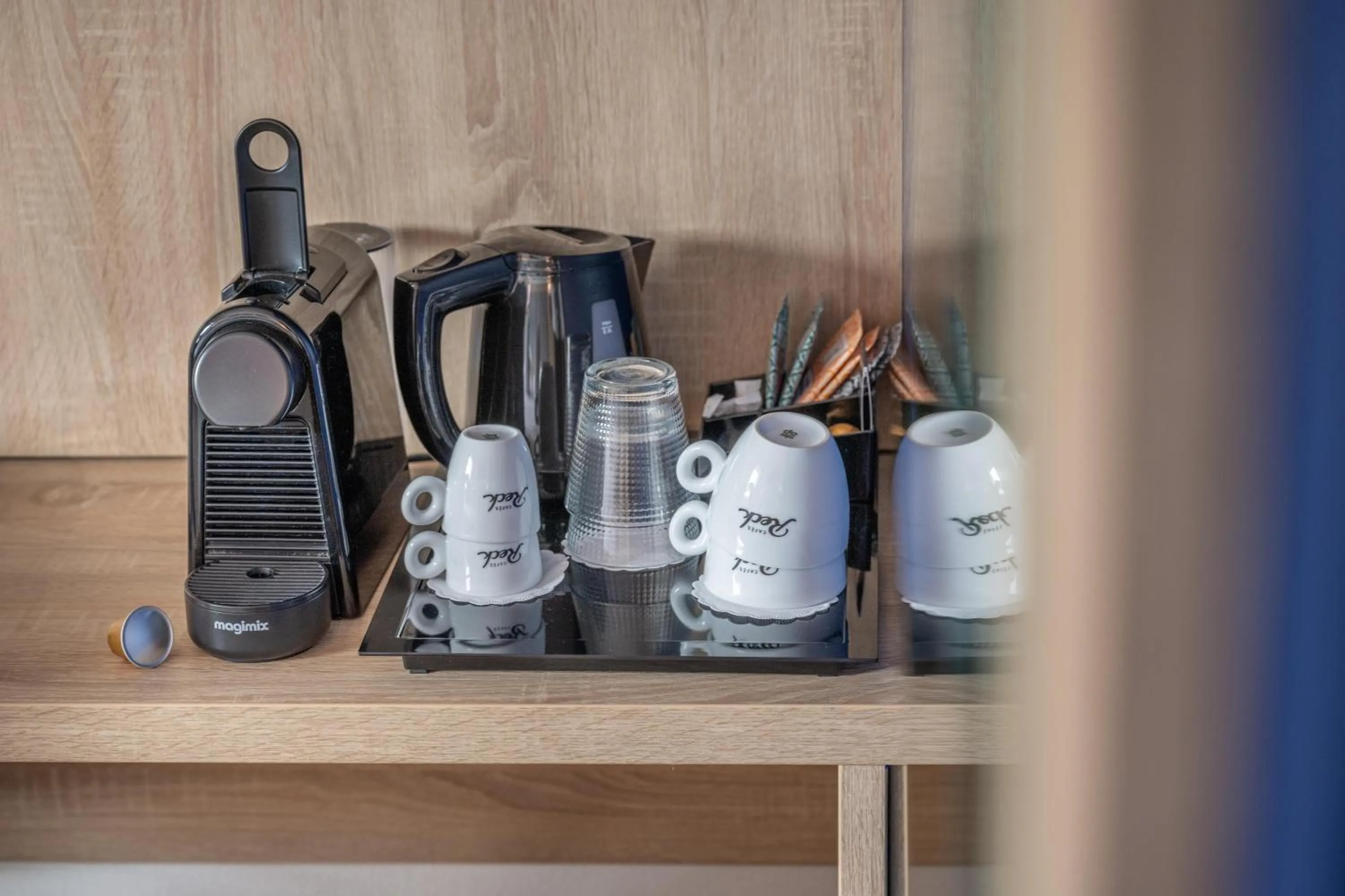 Coffee/tea facilities in Hotel Colmar Vignes Eguisheim