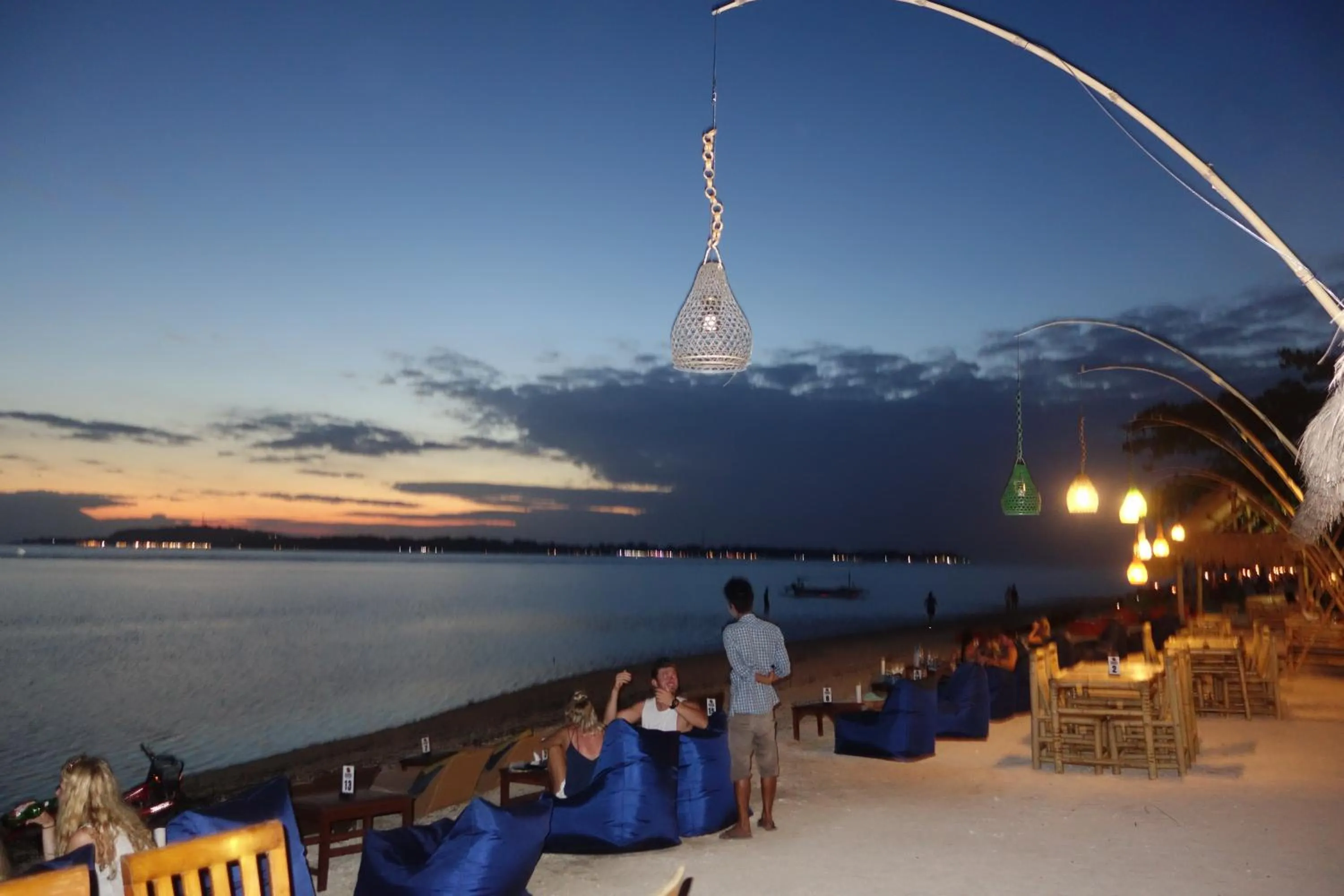 Restaurant/places to eat in Salabose Cottages