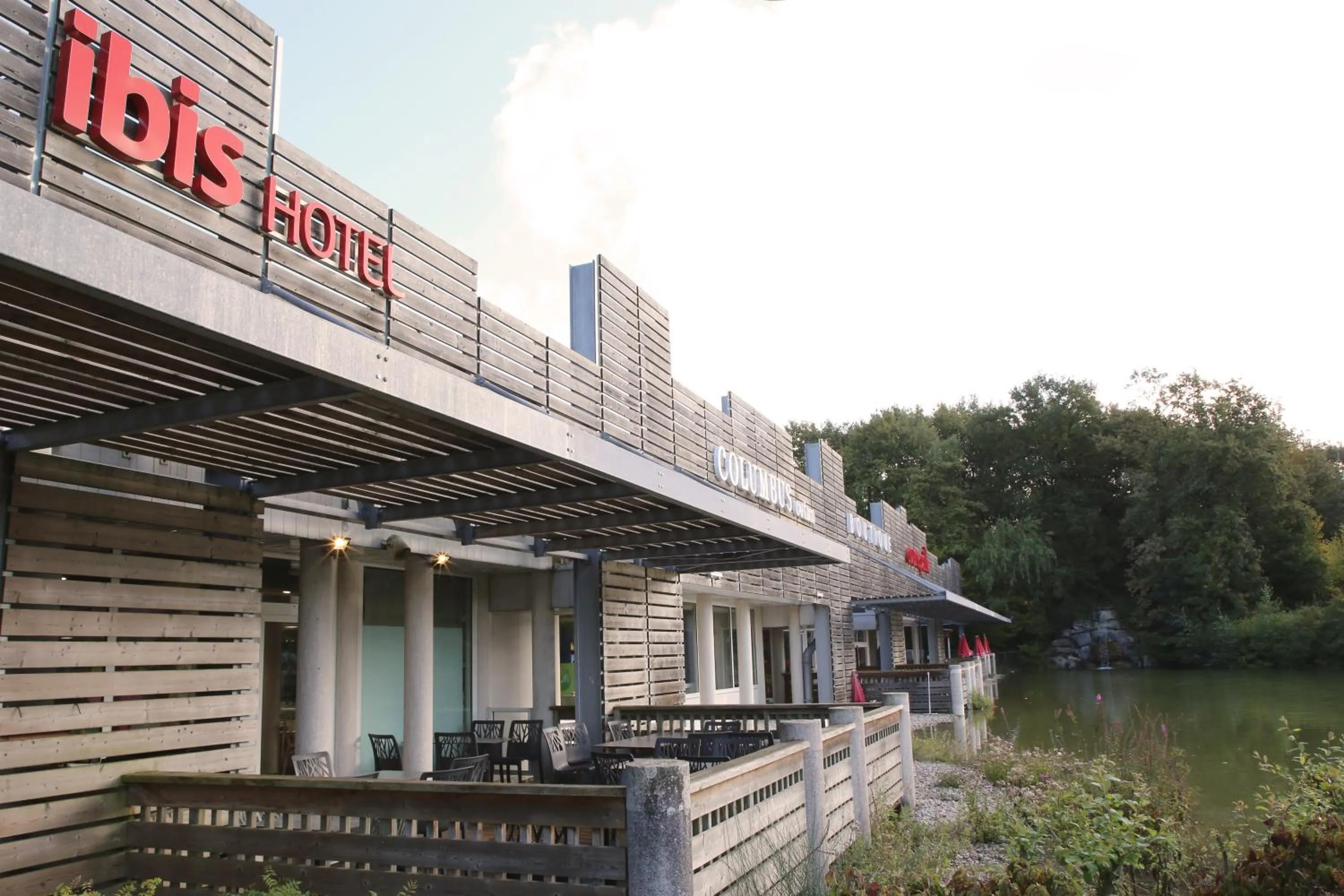 Lake view in ibis Bourg Jasseron/Teyssonge