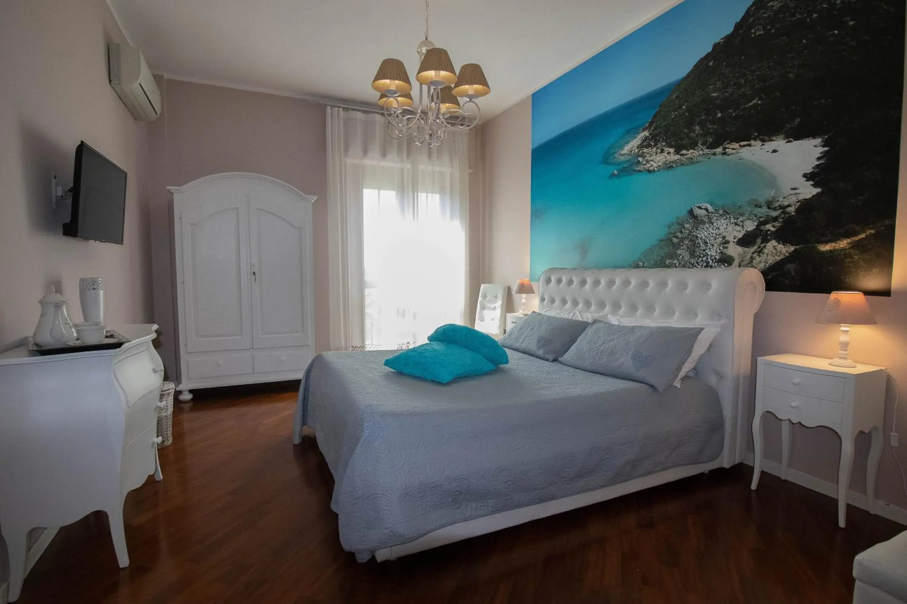 Superior Double or Twin Room - single occupancy in La Casa di Adele Cagliari B&B Superior Double or Twin Room - single occupancy in La Casa di Adele Cagliari B&B