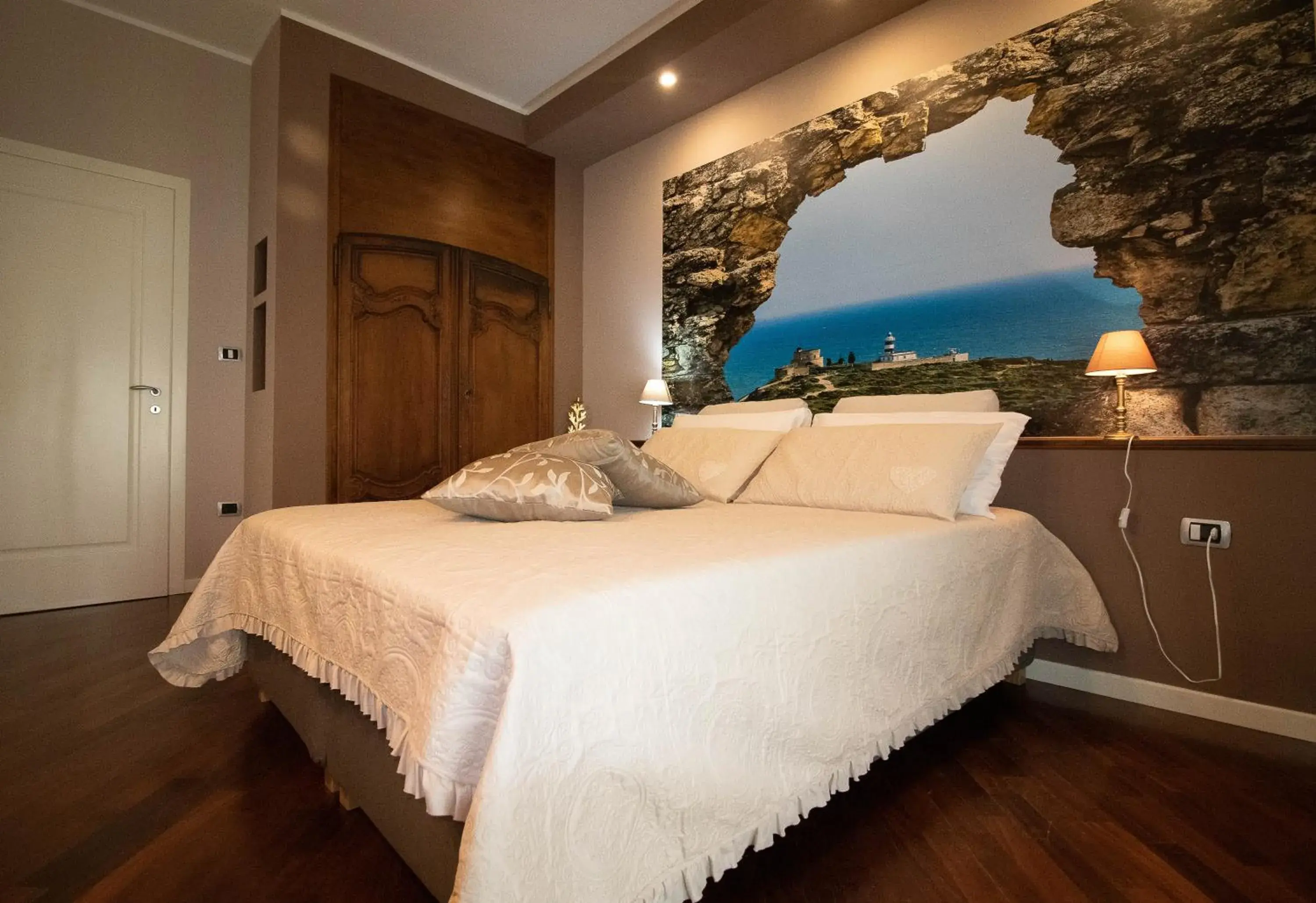 Superior Deluxe Double or Twin Room - single occupancy in La Casa di Adele Cagliari B&B Superior Deluxe Double or Twin Room - single occupancy in La Casa di Adele Cagliari B&B