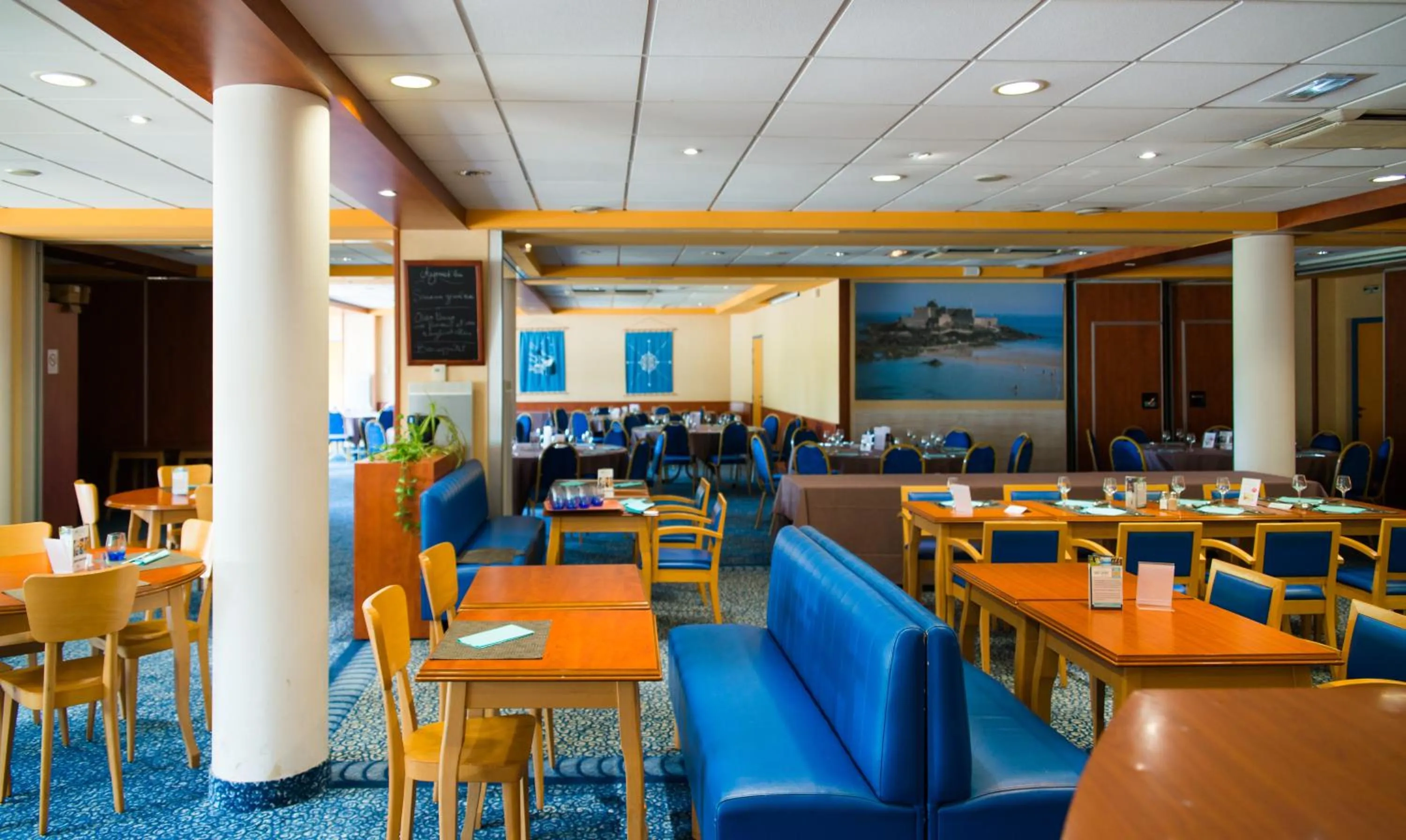 Restaurant/places to eat in Brit Hotel Saint Malo – Le Transat