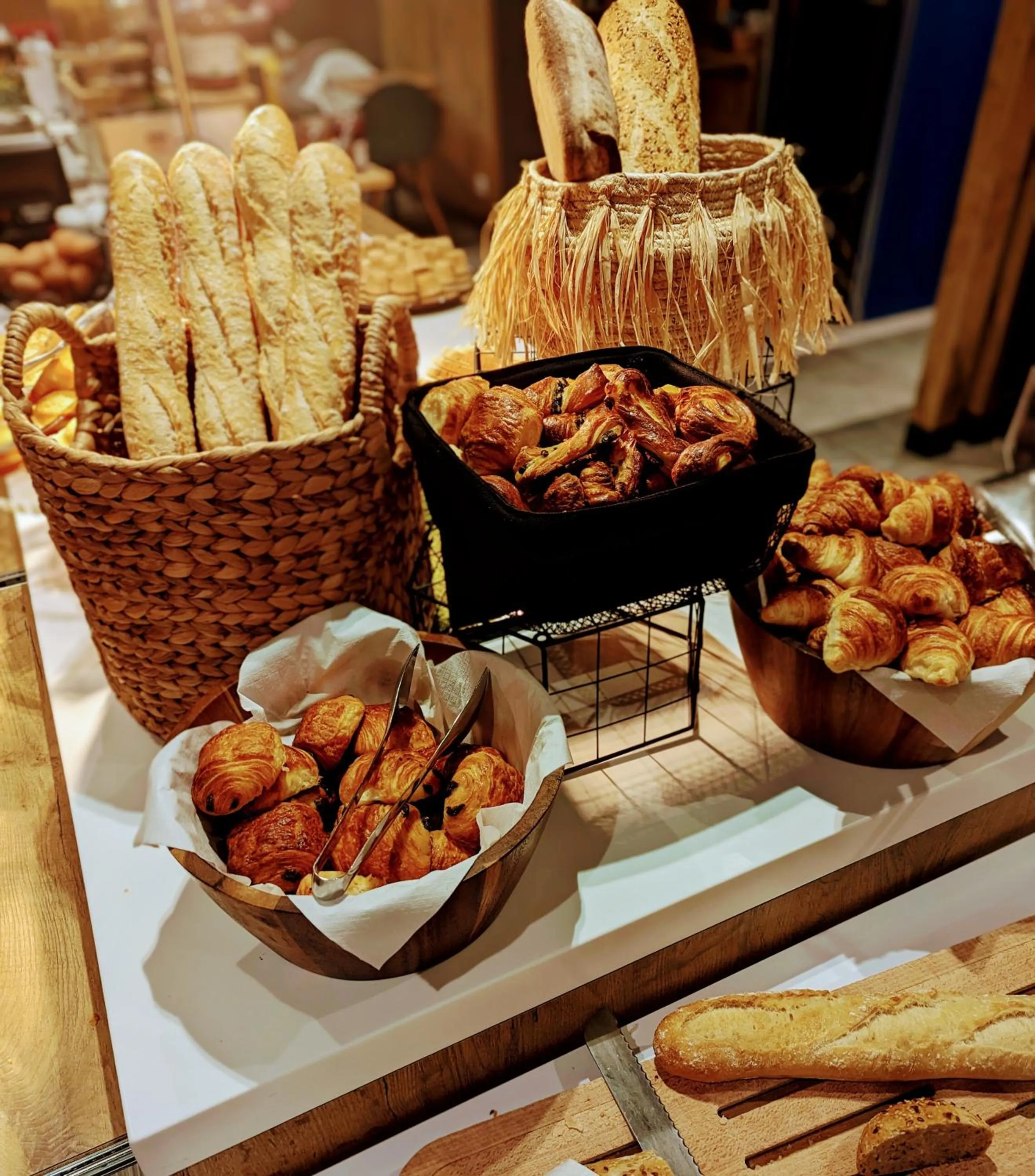 Buffet breakfast in IBIS La Rochelle Vieux Port Centre