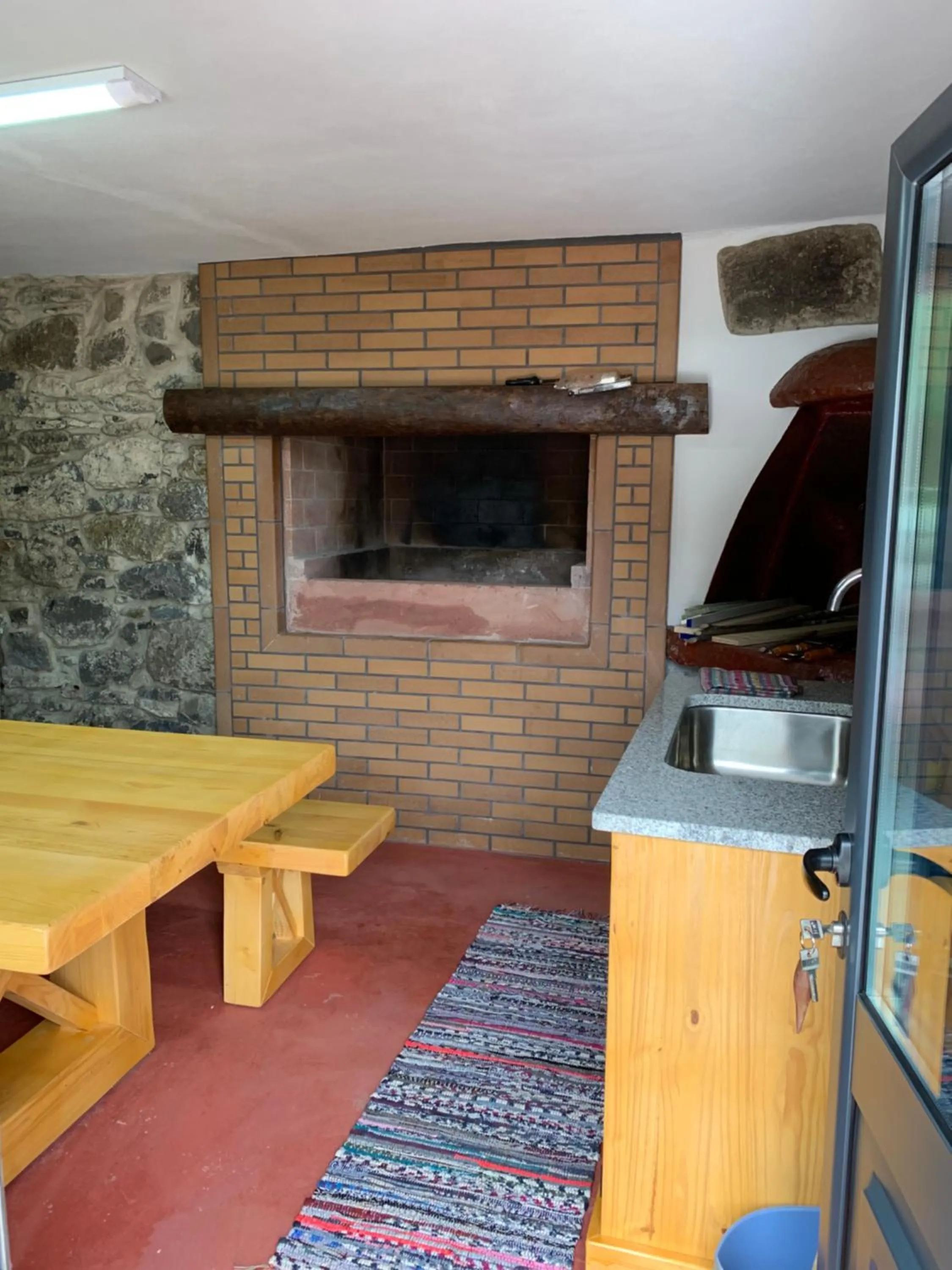 BBQ facilities in Casa do Ribeiro Frio