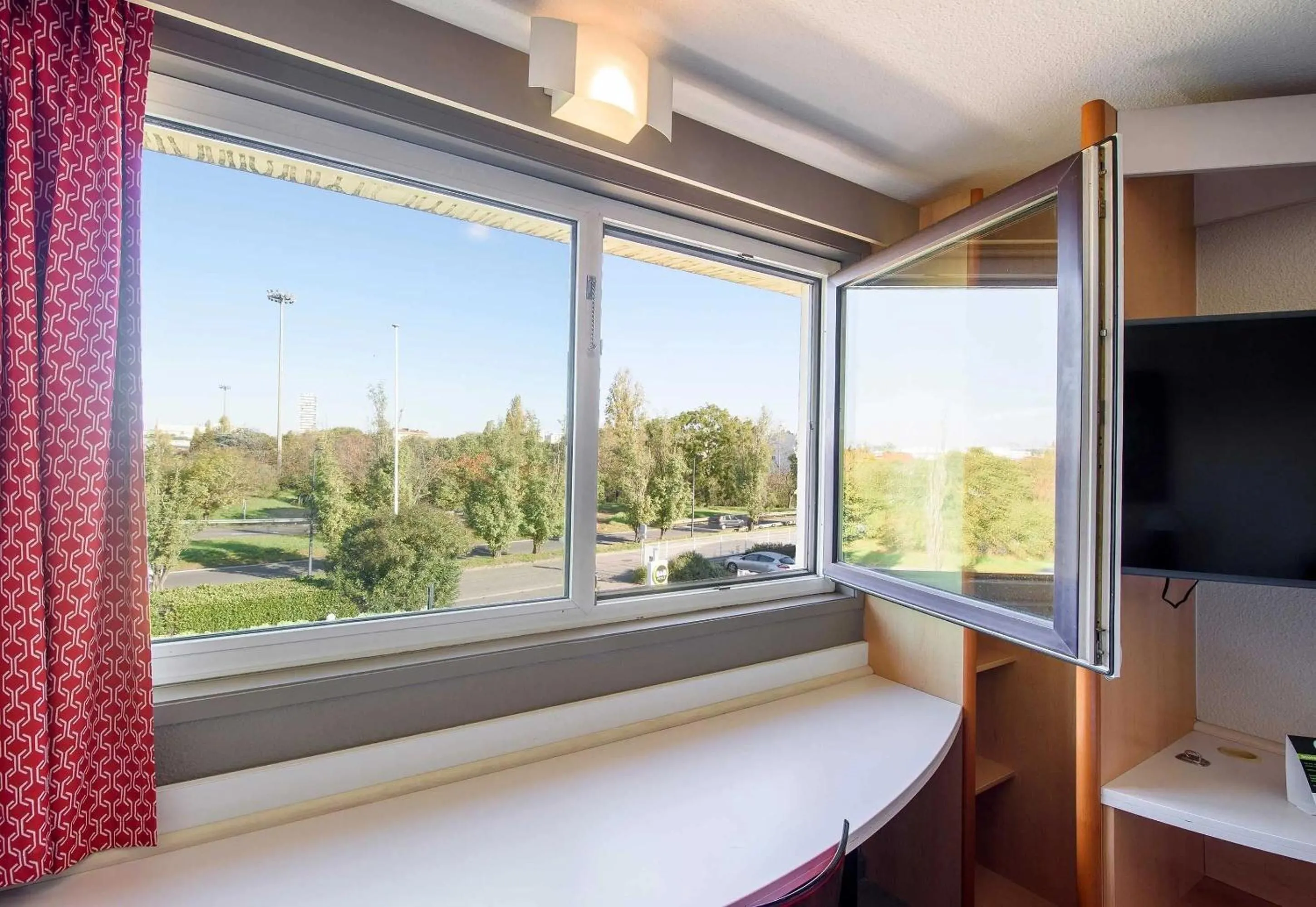 View (from property/room) in B&B HOTEL Toulouse Université 3 étoiles