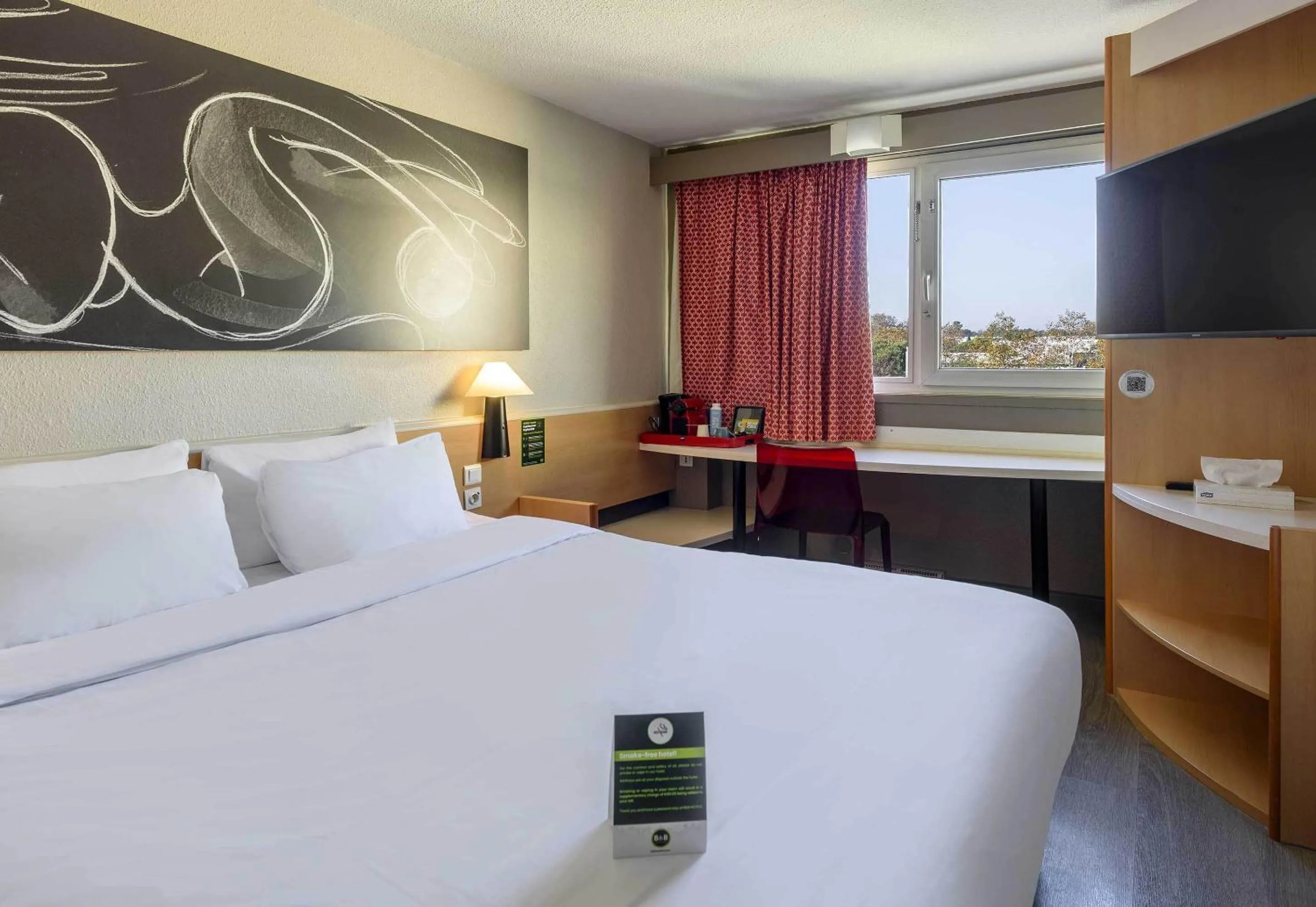 Bedroom, Bed in B&B HOTEL Toulouse Université 3 étoiles