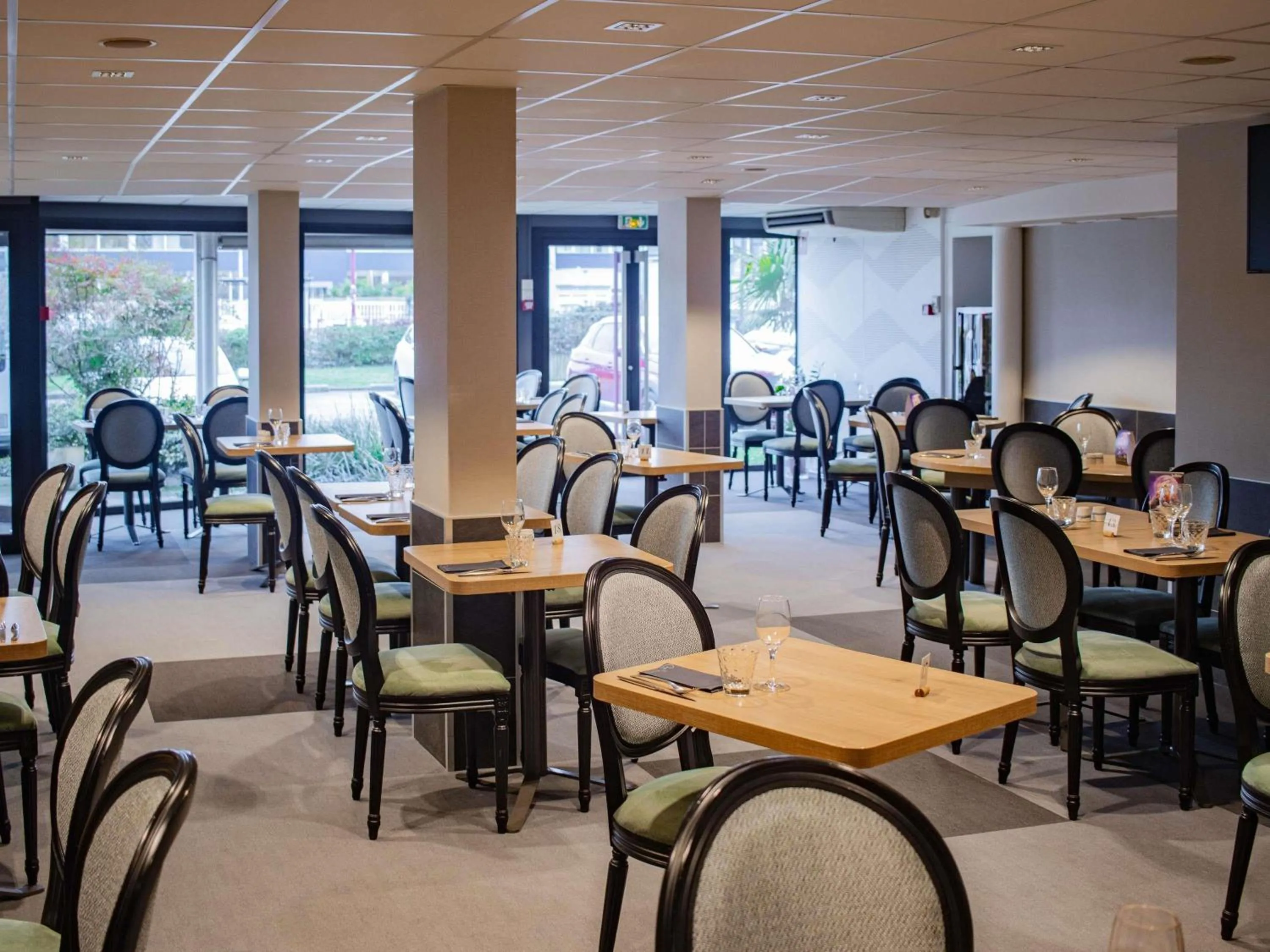 Restaurant/places to eat in ibis Rennes Beaulieu