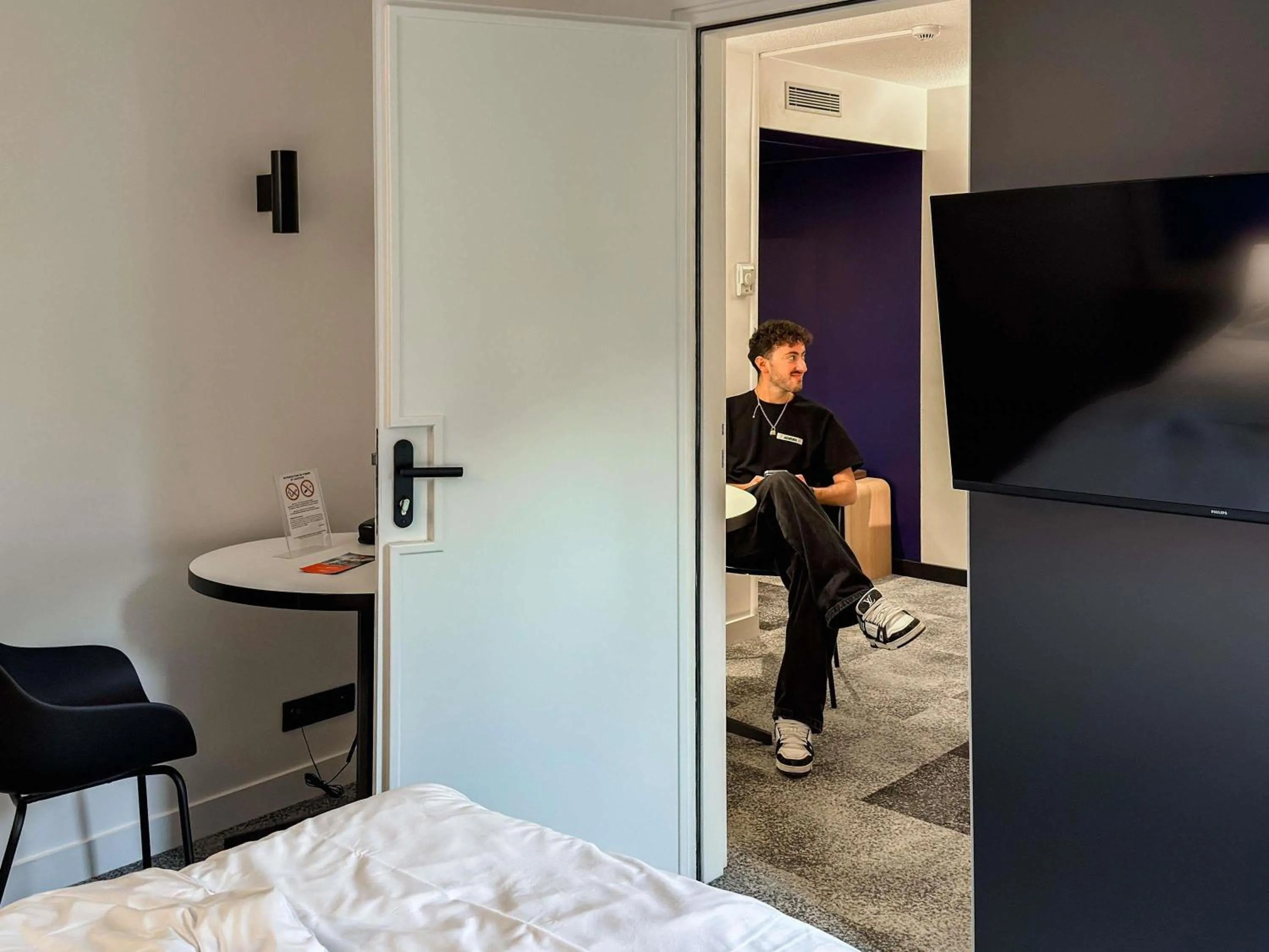 Bedroom, Bed in ibis Rennes Beaulieu