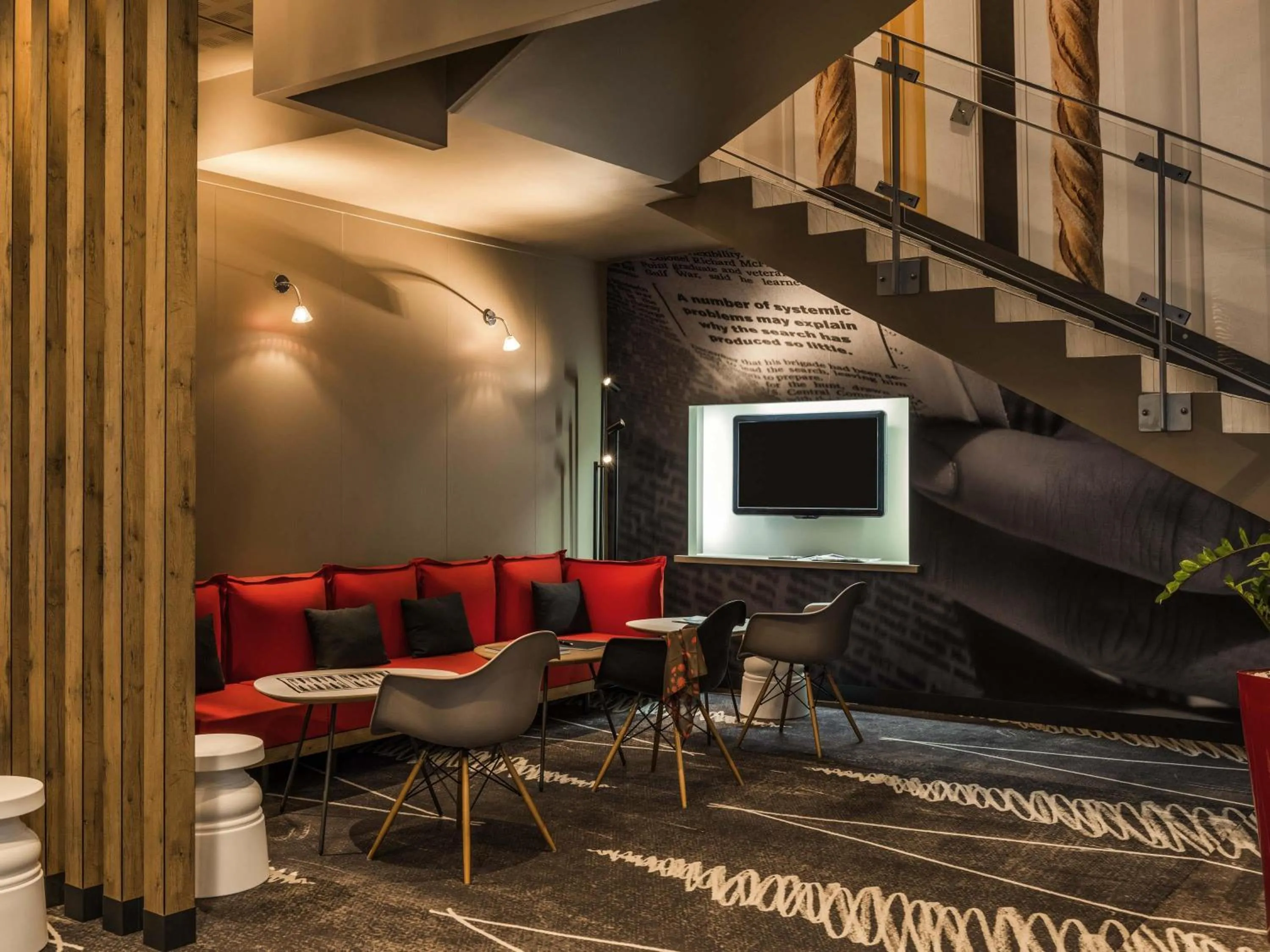 Property building in ibis Paris Montmartre Sacré-Coeur