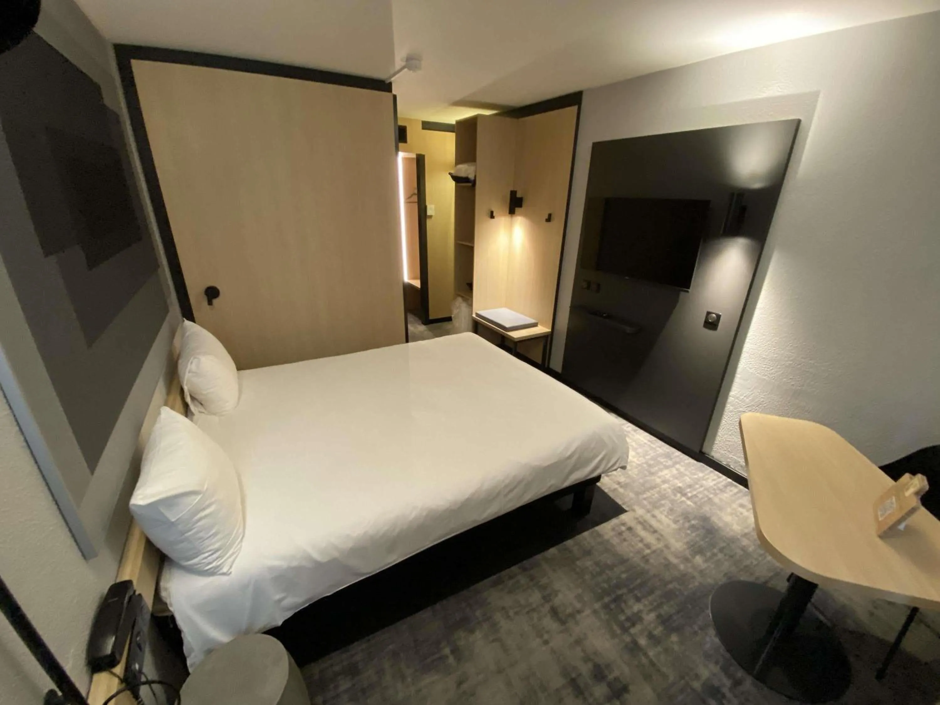 Bedroom, Bed in ibis Le Mans Est Pontlieue