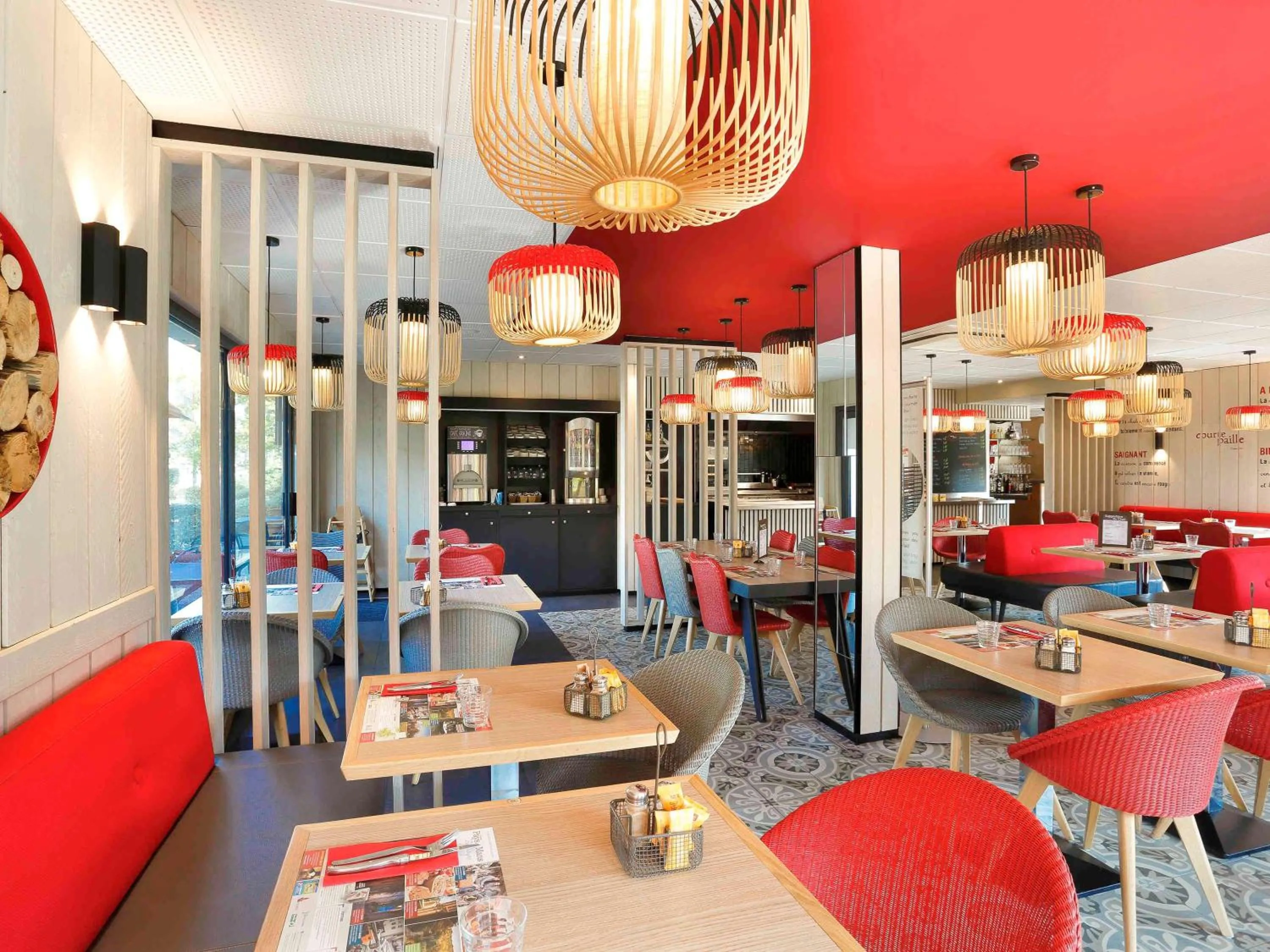 Restaurant/places to eat in ibis Le Mans Est Pontlieue