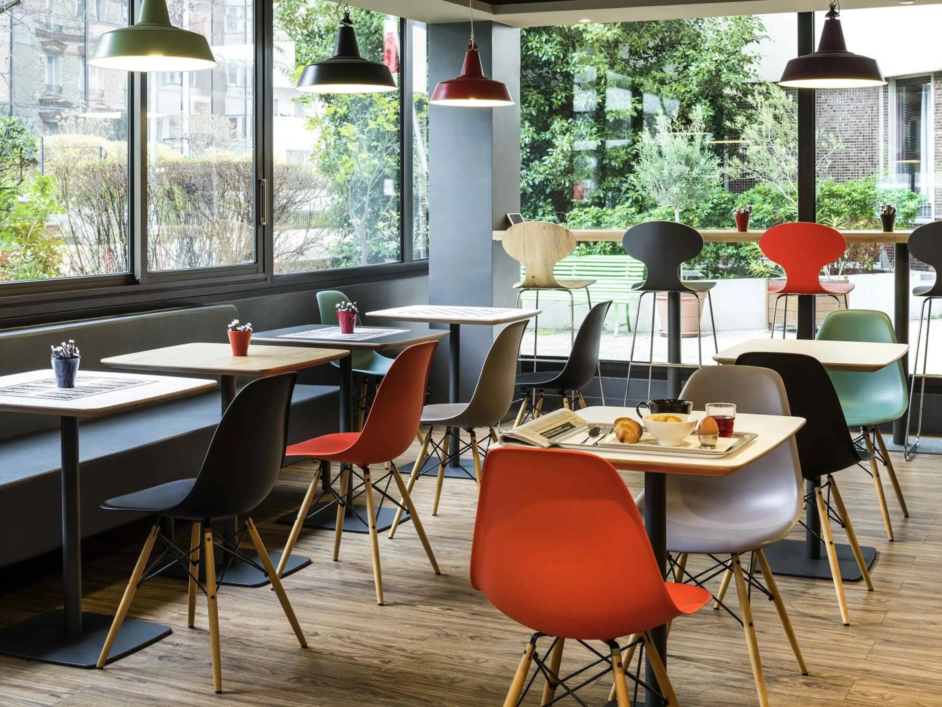 Breakfast in ibis Paris Pont de Suresnes Longchamp