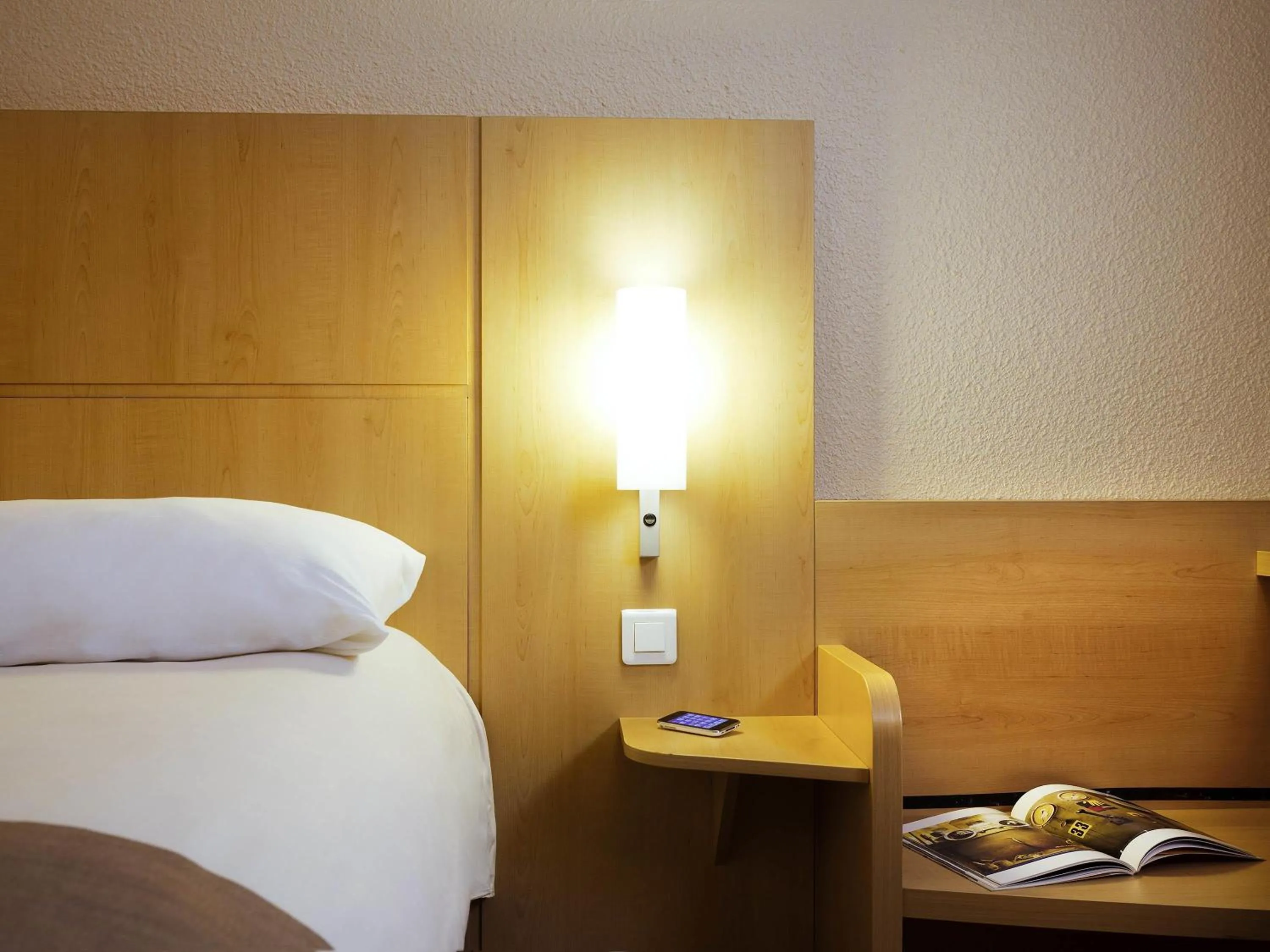 Bedroom, Bed in ibis Paris la Défense Esplanade