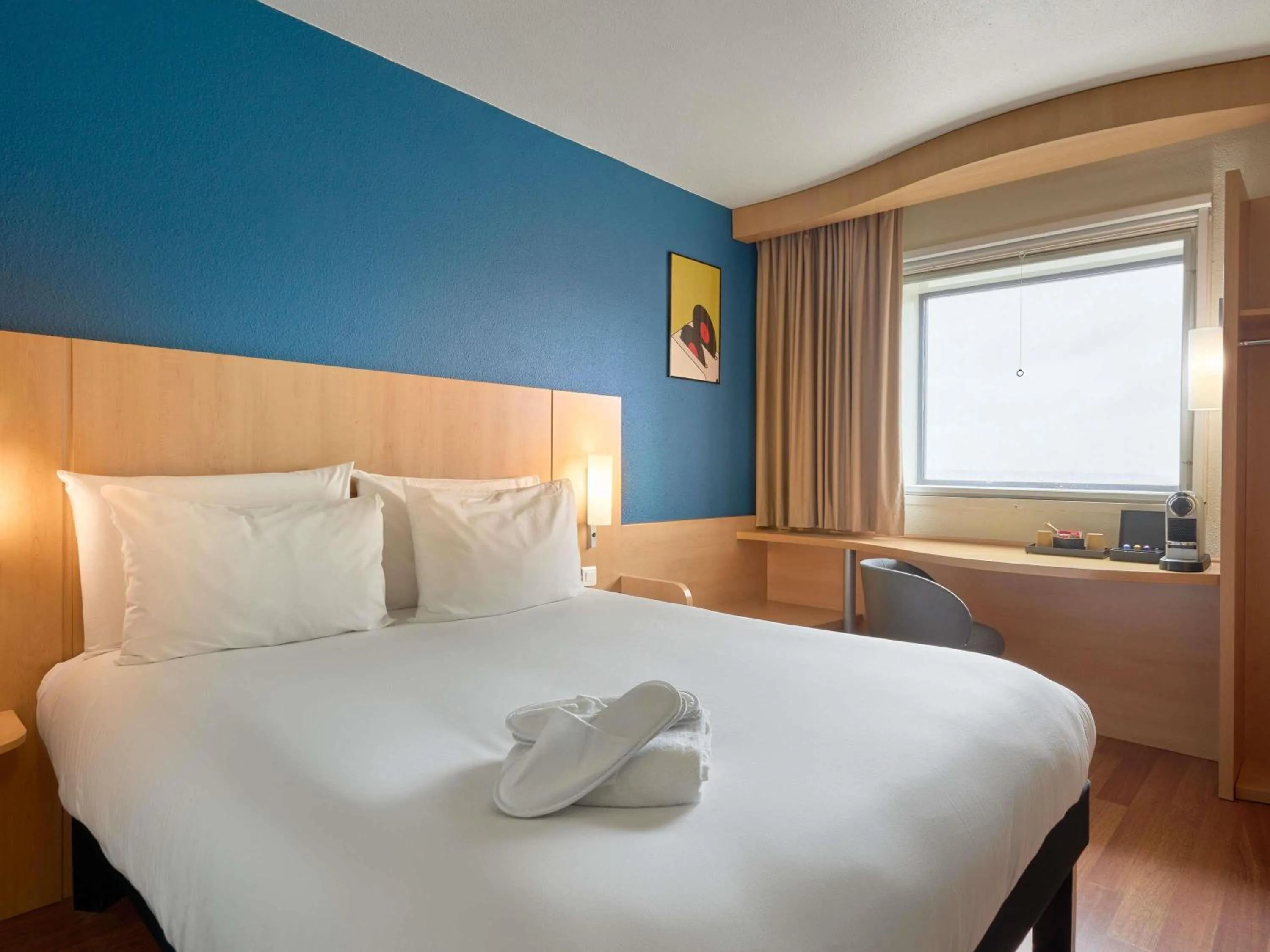 Bedroom, Bed in ibis Paris la Défense Esplanade