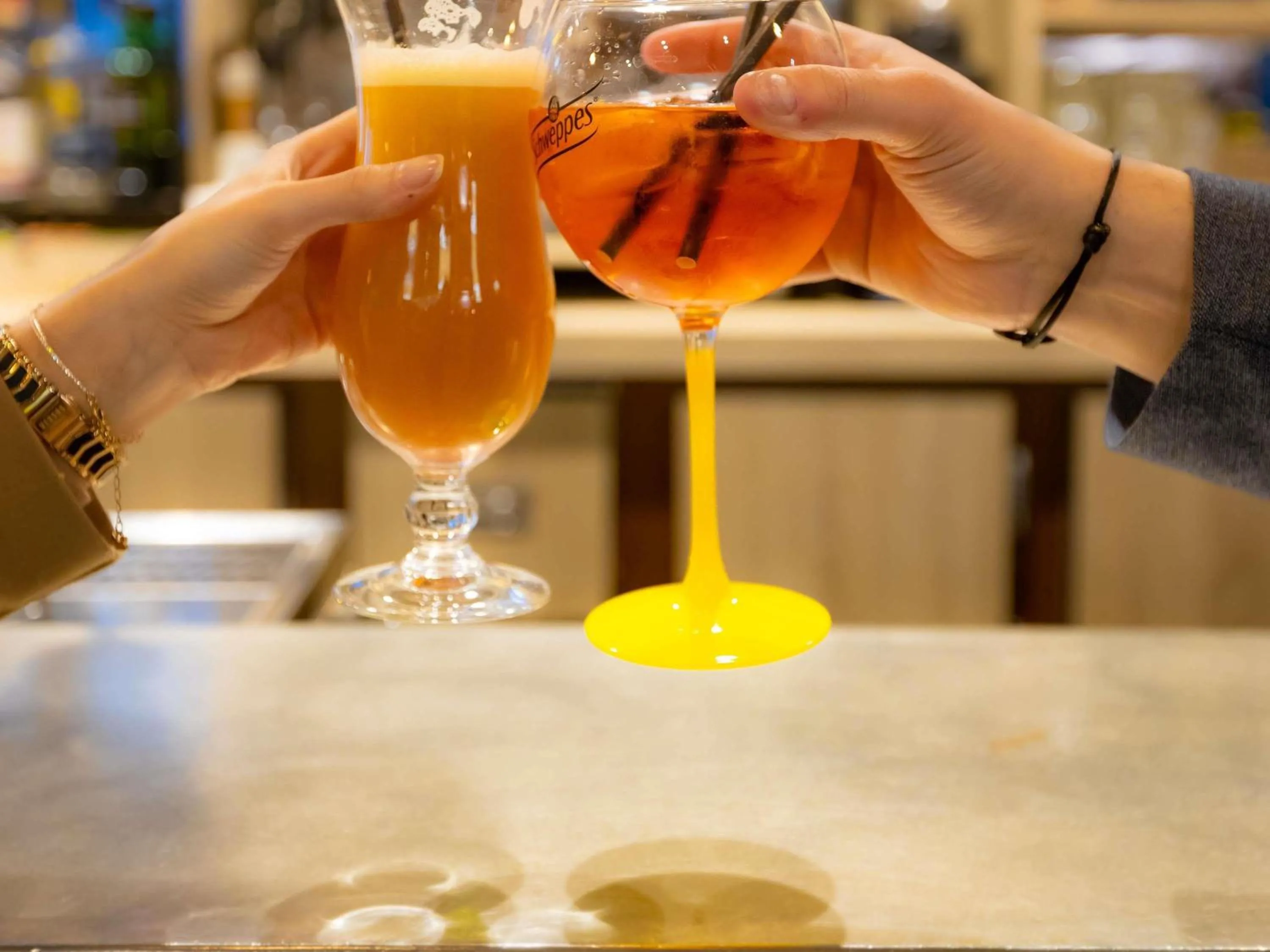 Lounge or bar in ibis Besançon Centre la City