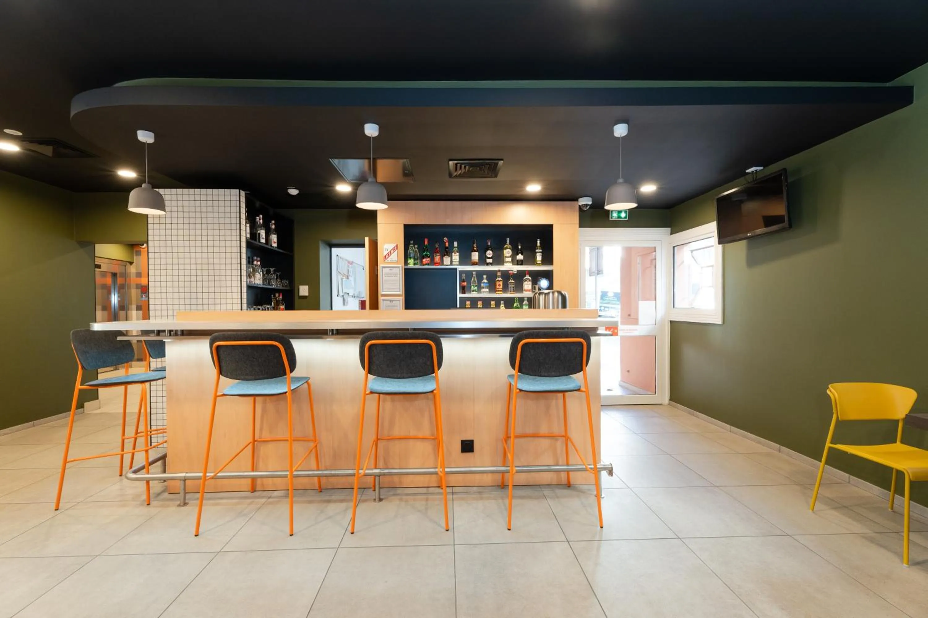 Restaurant/places to eat in easyHotel Nice Old Town