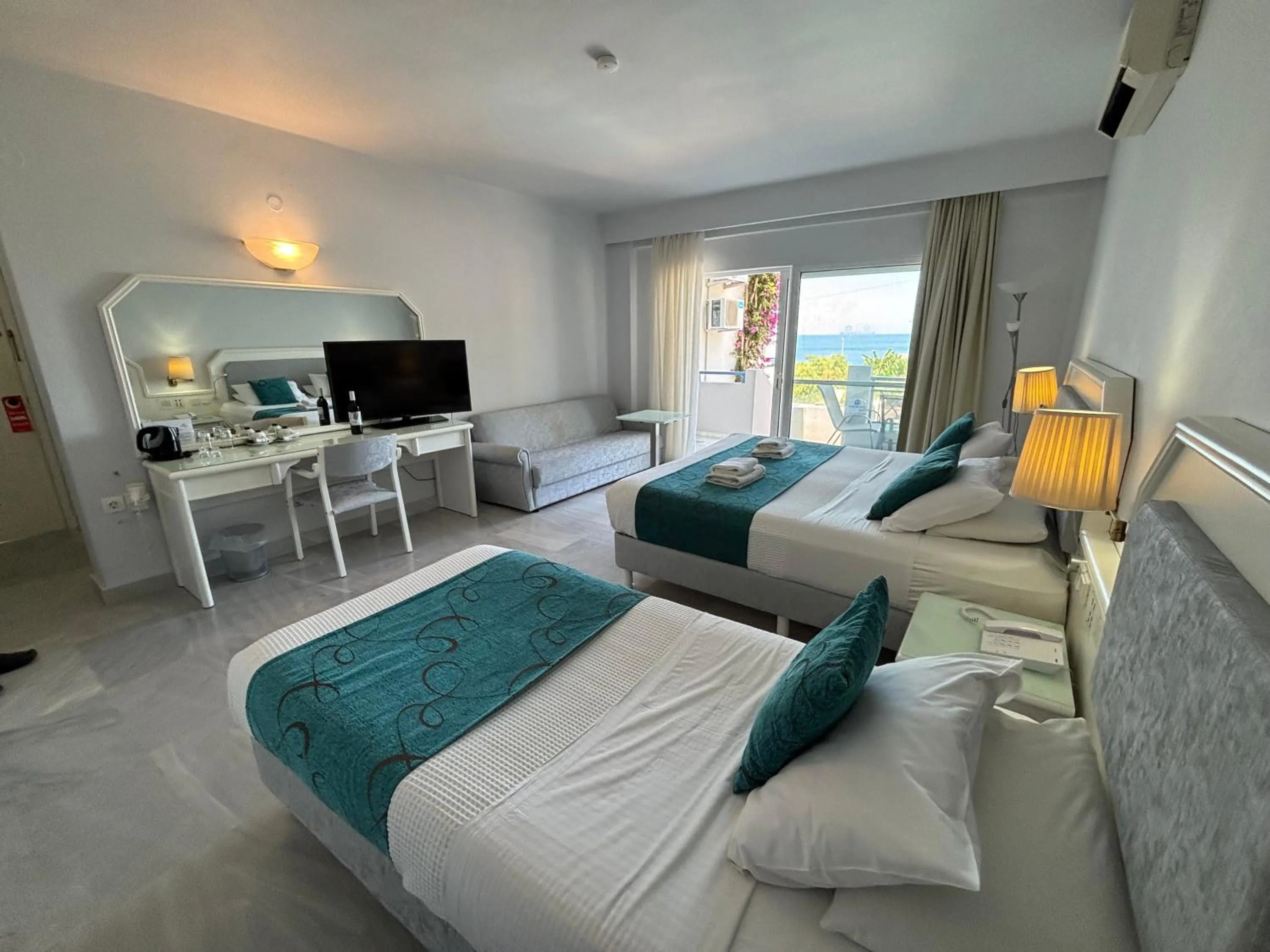 Property building, Bed in Rethymno Mare & Water Park