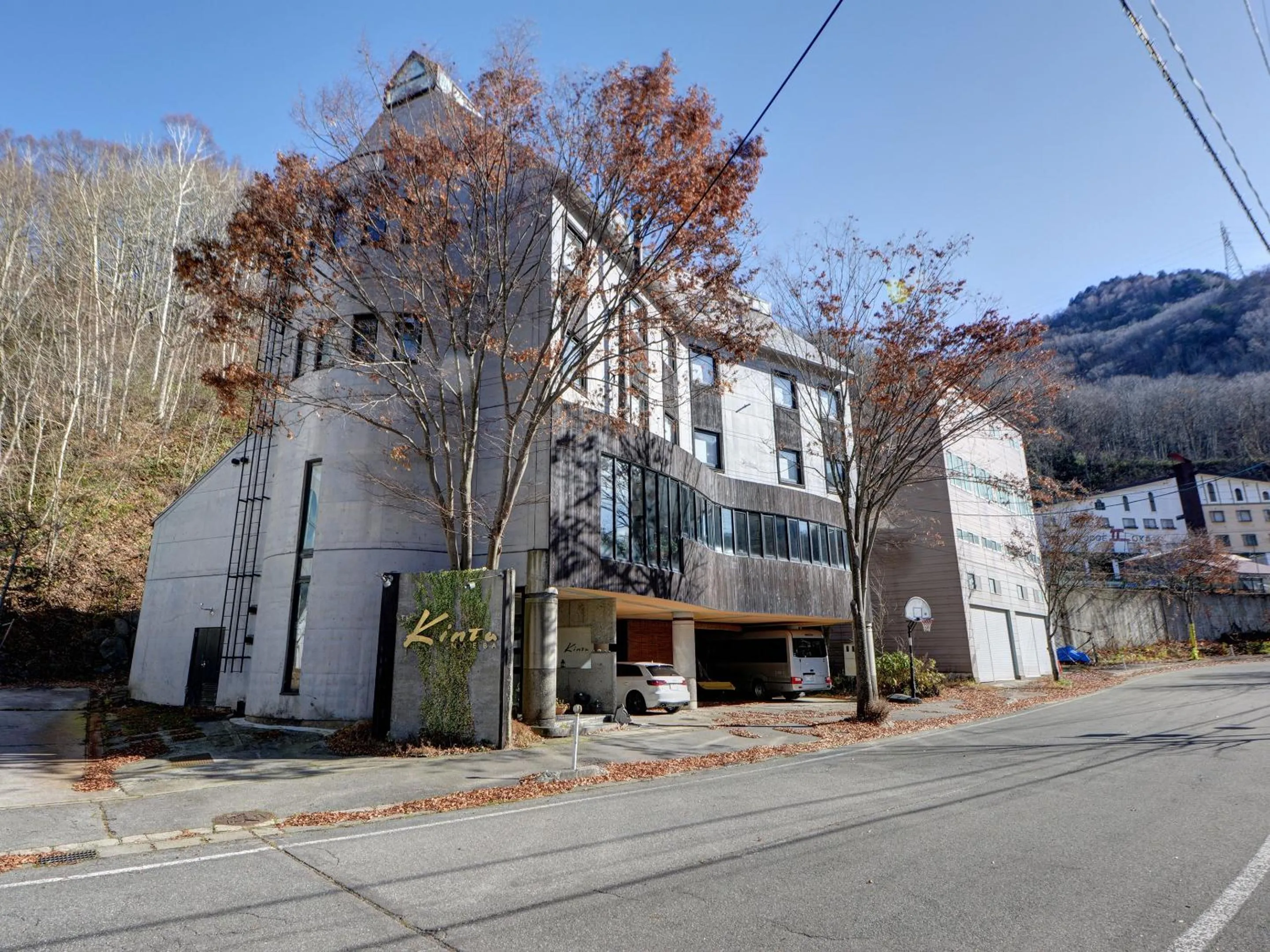 Property building in the Kinta Naeba