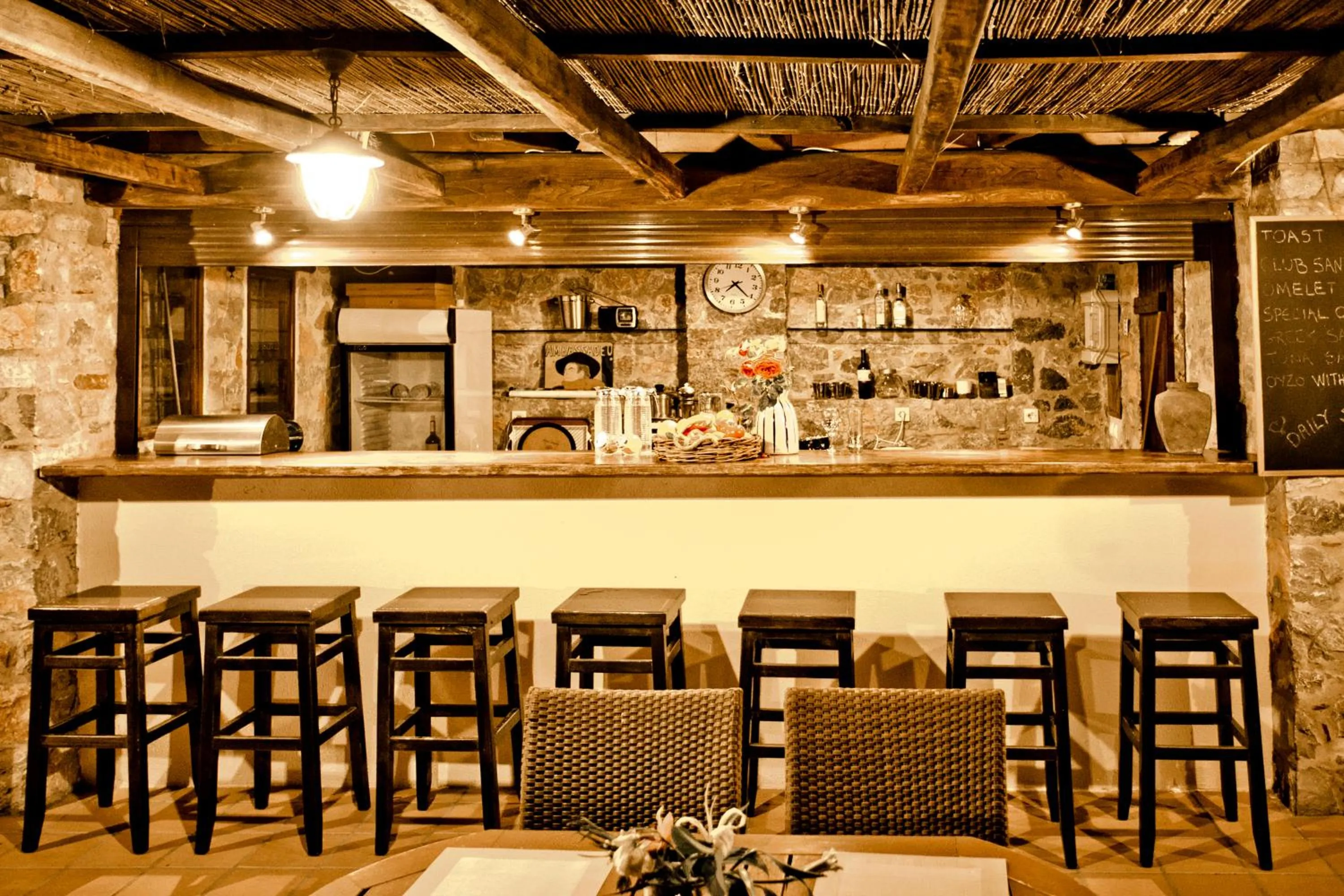 Lounge or bar in Vigles Sea View, Philian Hotels and Resorts