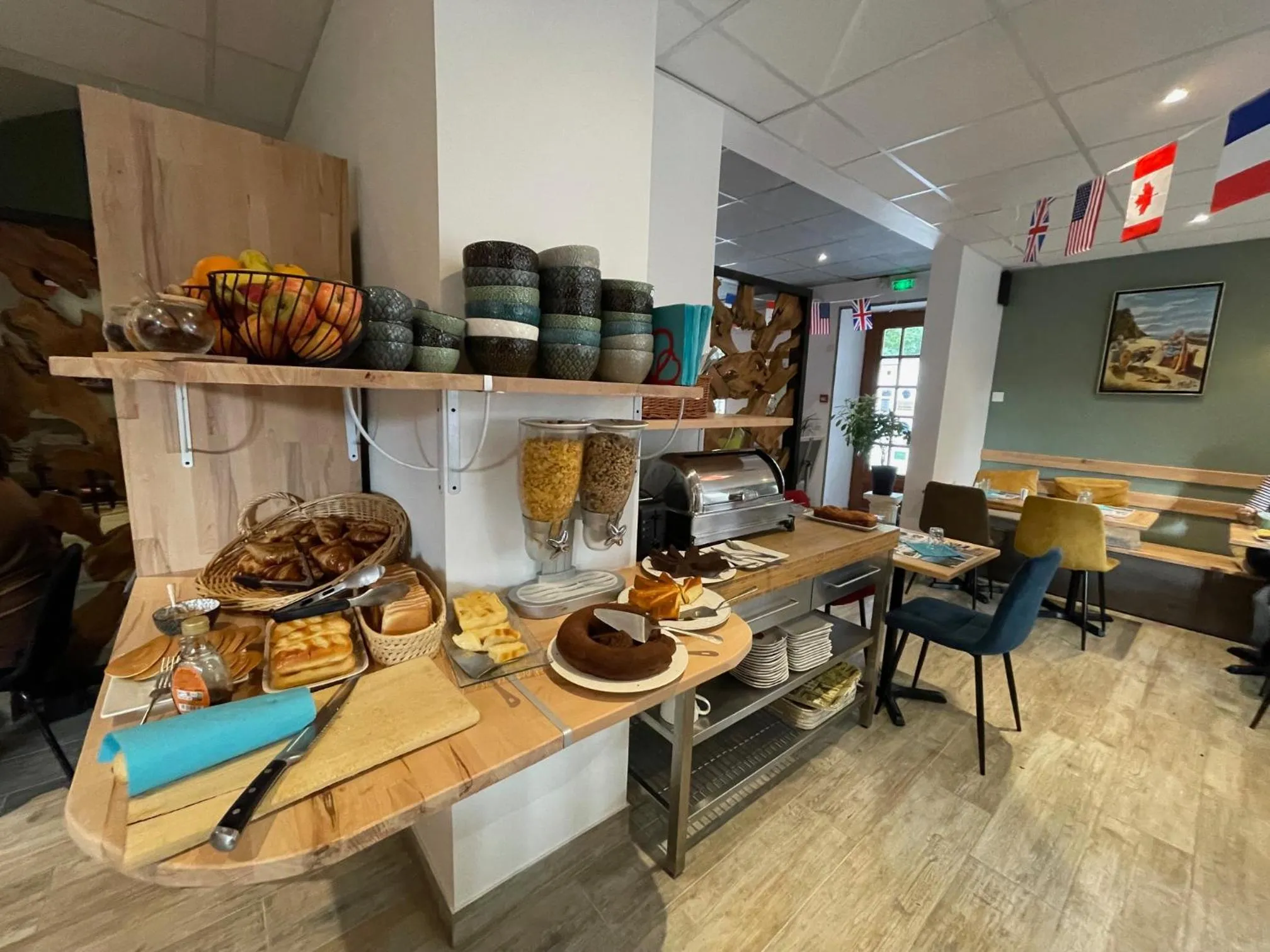 Breakfast in Hôtel Le Bayeux