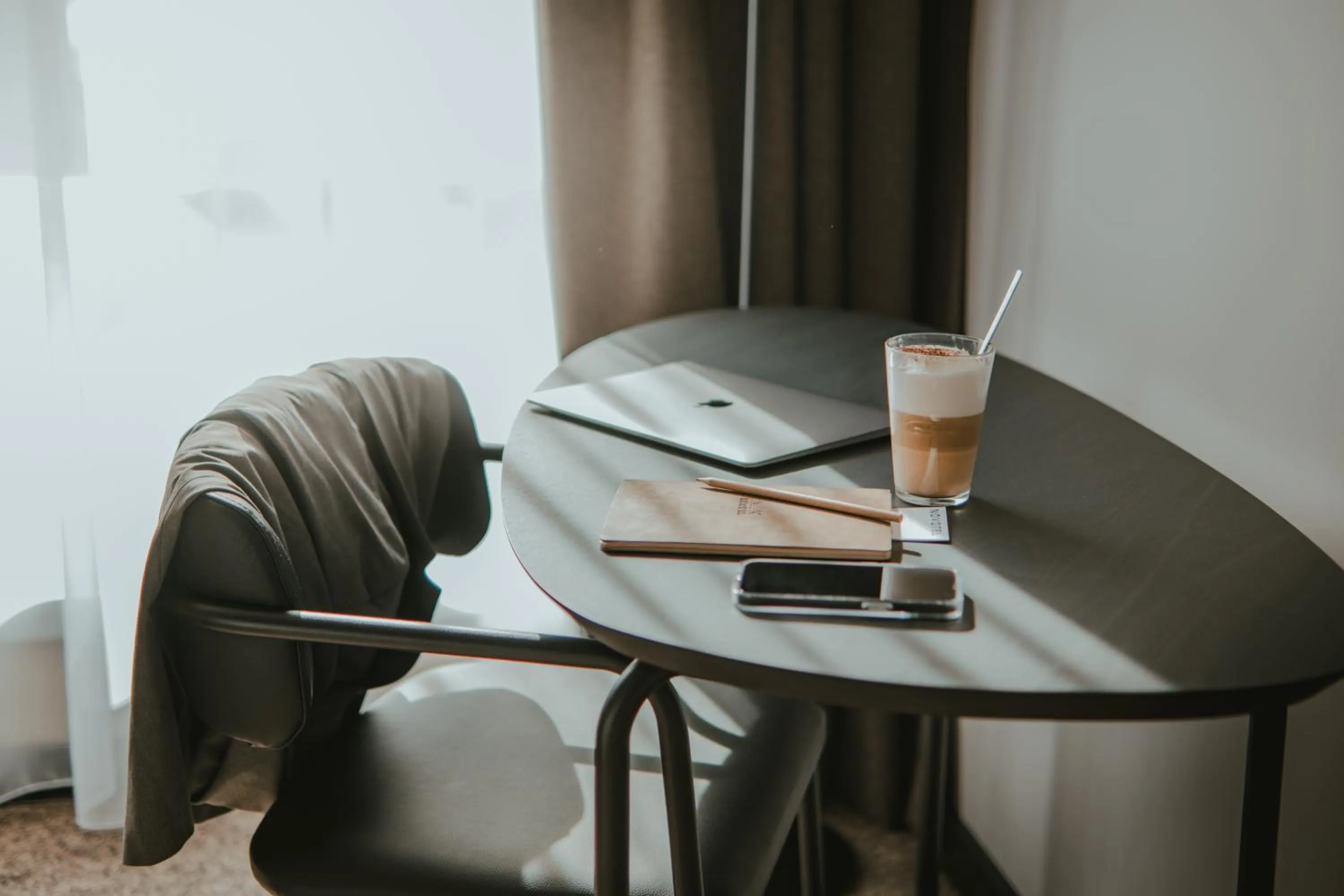 Bedroom in Novotel Lens Noyelles