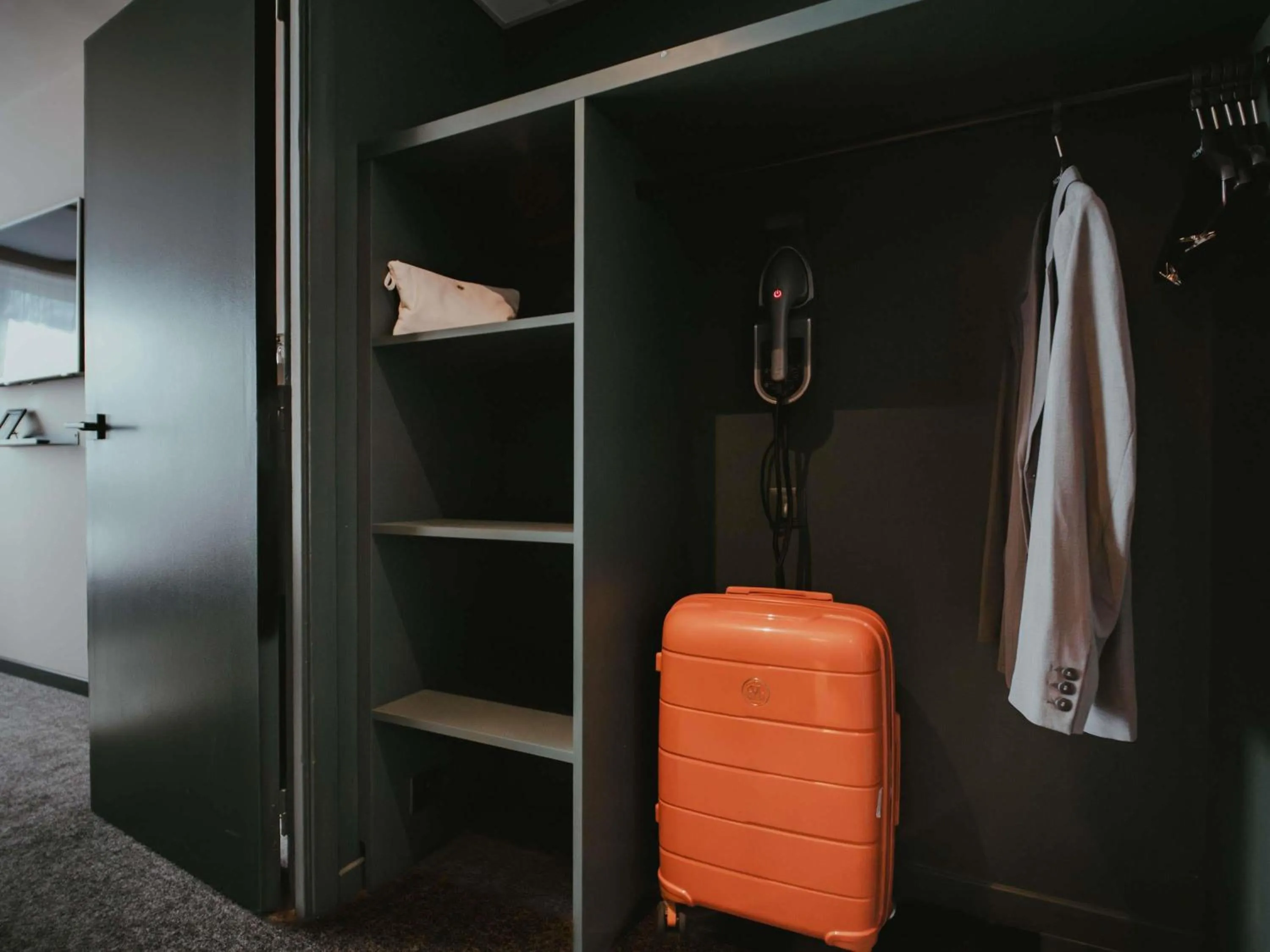 Bedroom in Novotel Lens Noyelles