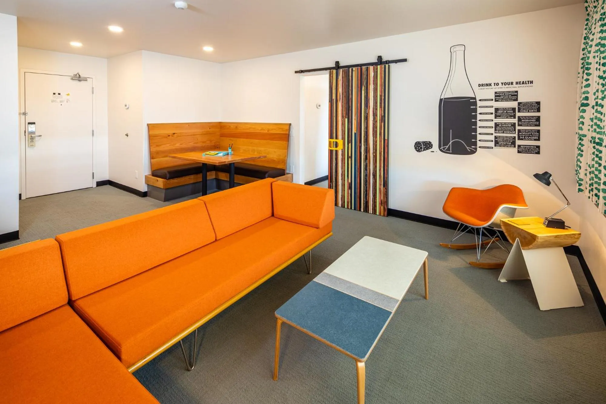 Living room in The FINCH