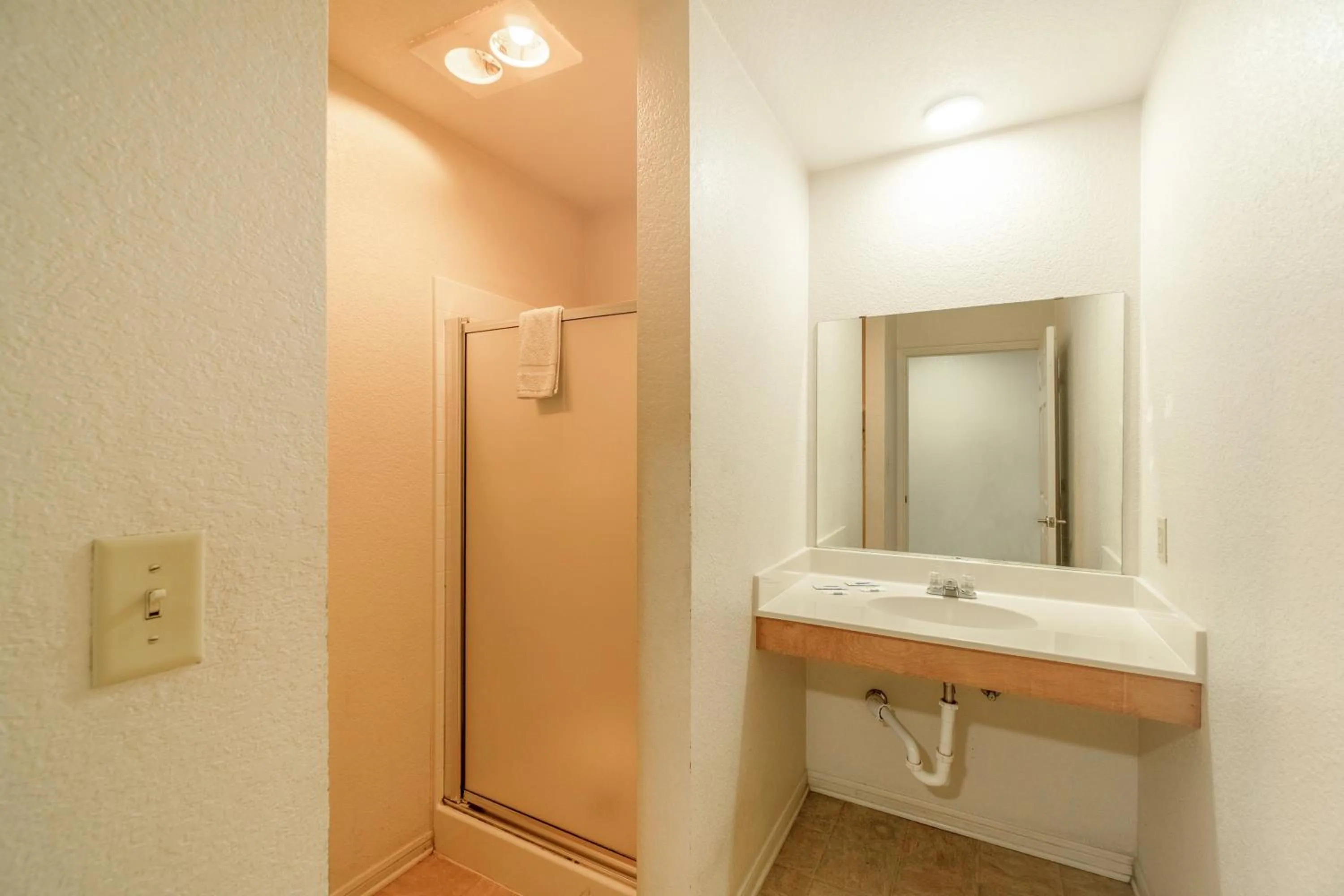 Bathroom in High Five Inn By OYO Killeen