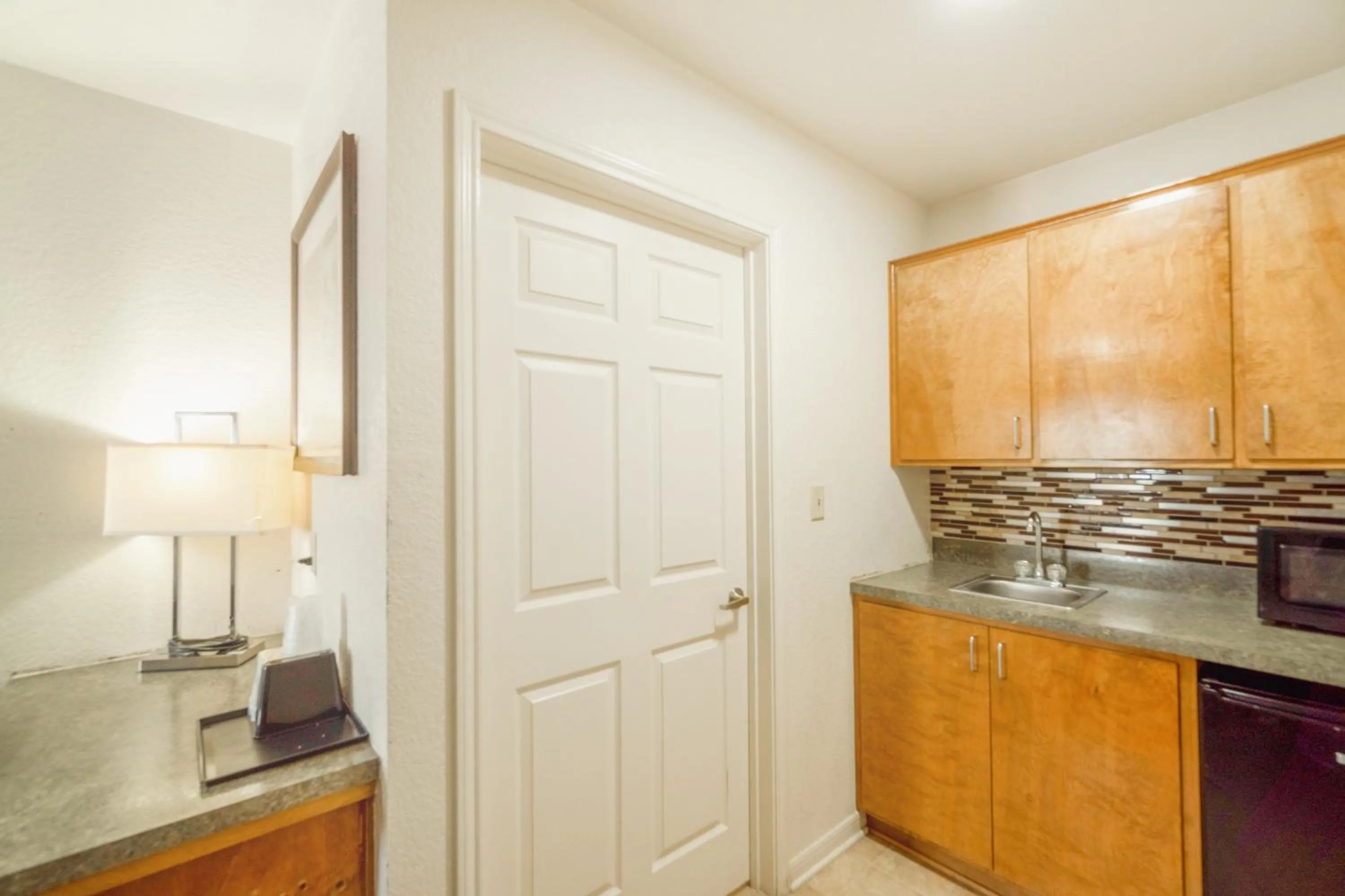 Bedroom in High Five Inn By OYO Killeen