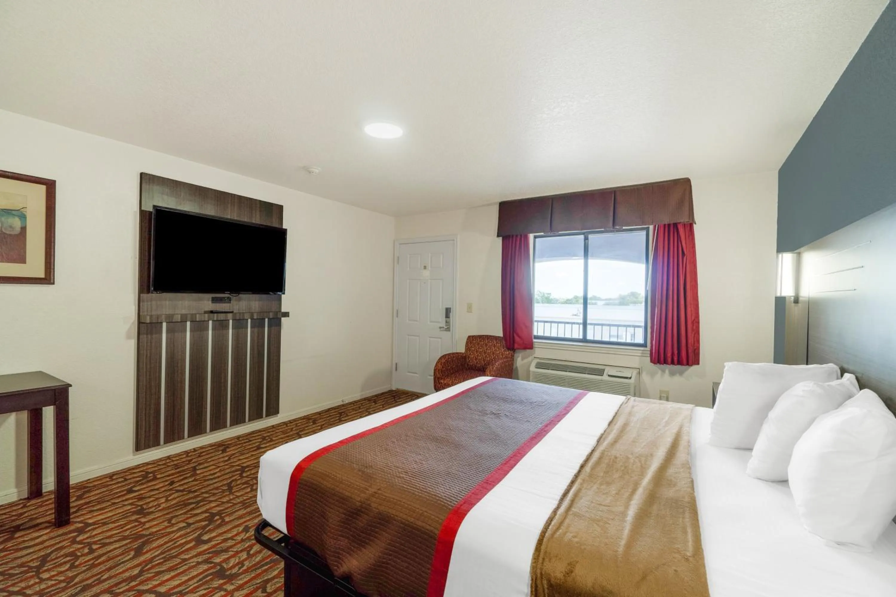 Bedroom in High Five Inn By OYO Killeen