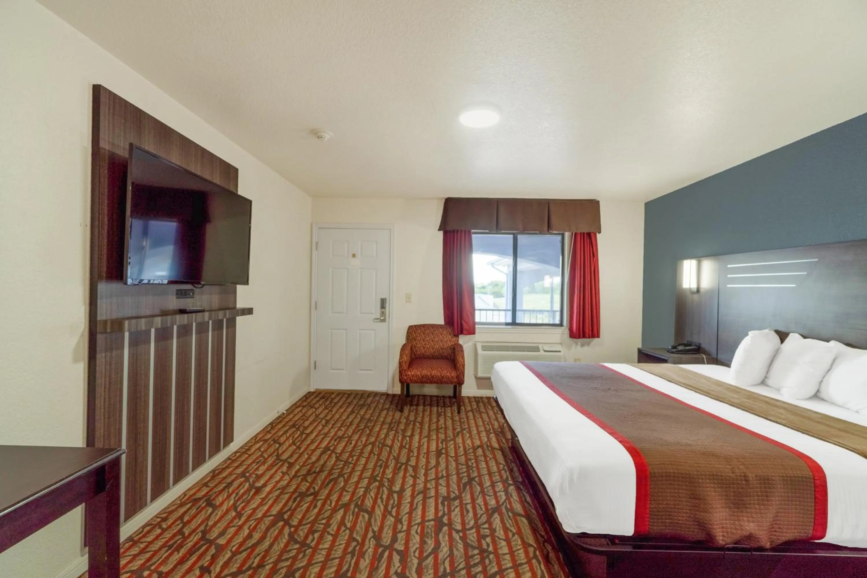 Bedroom in High Five Inn By OYO Killeen