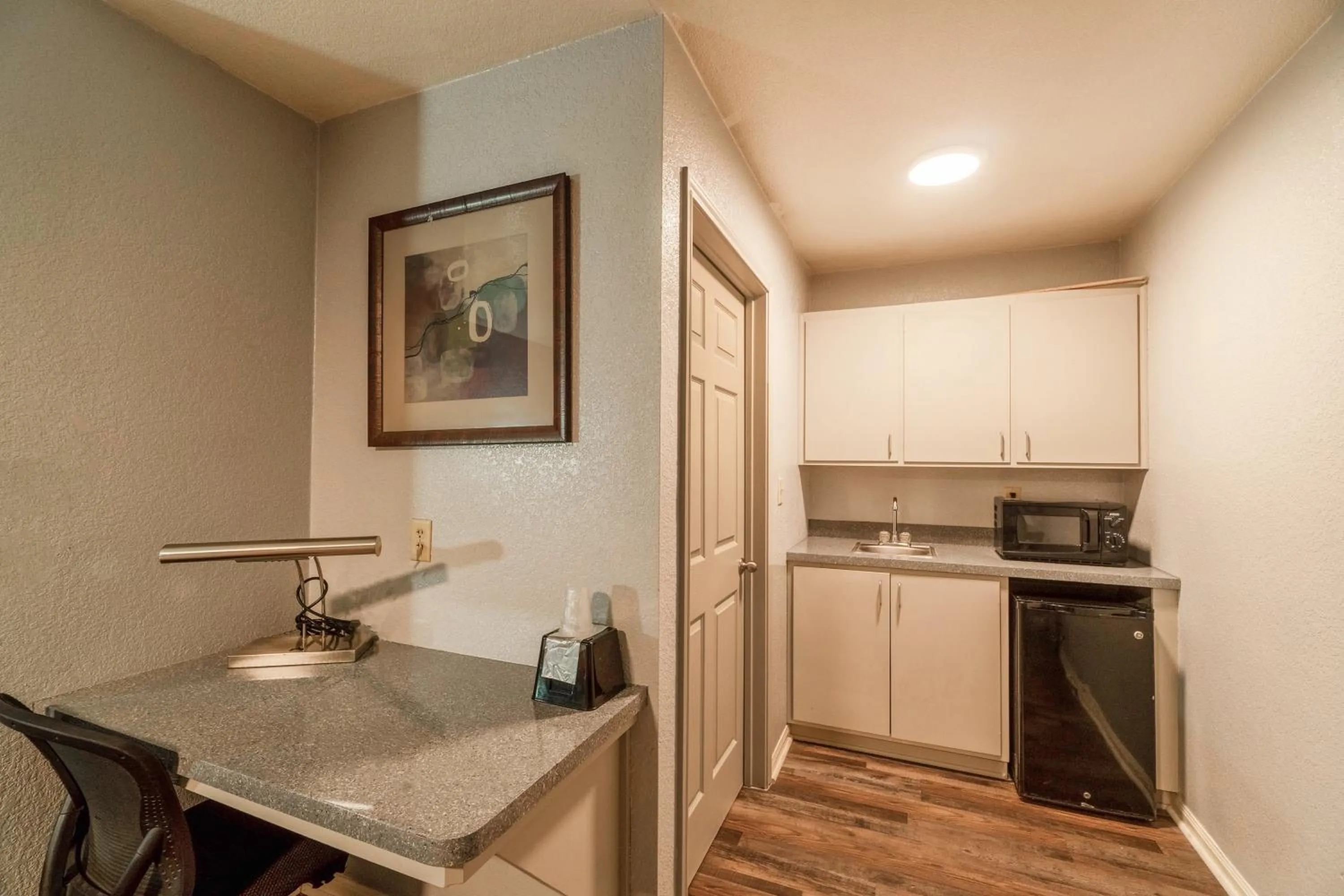 Bedroom in High Five Inn By OYO Killeen