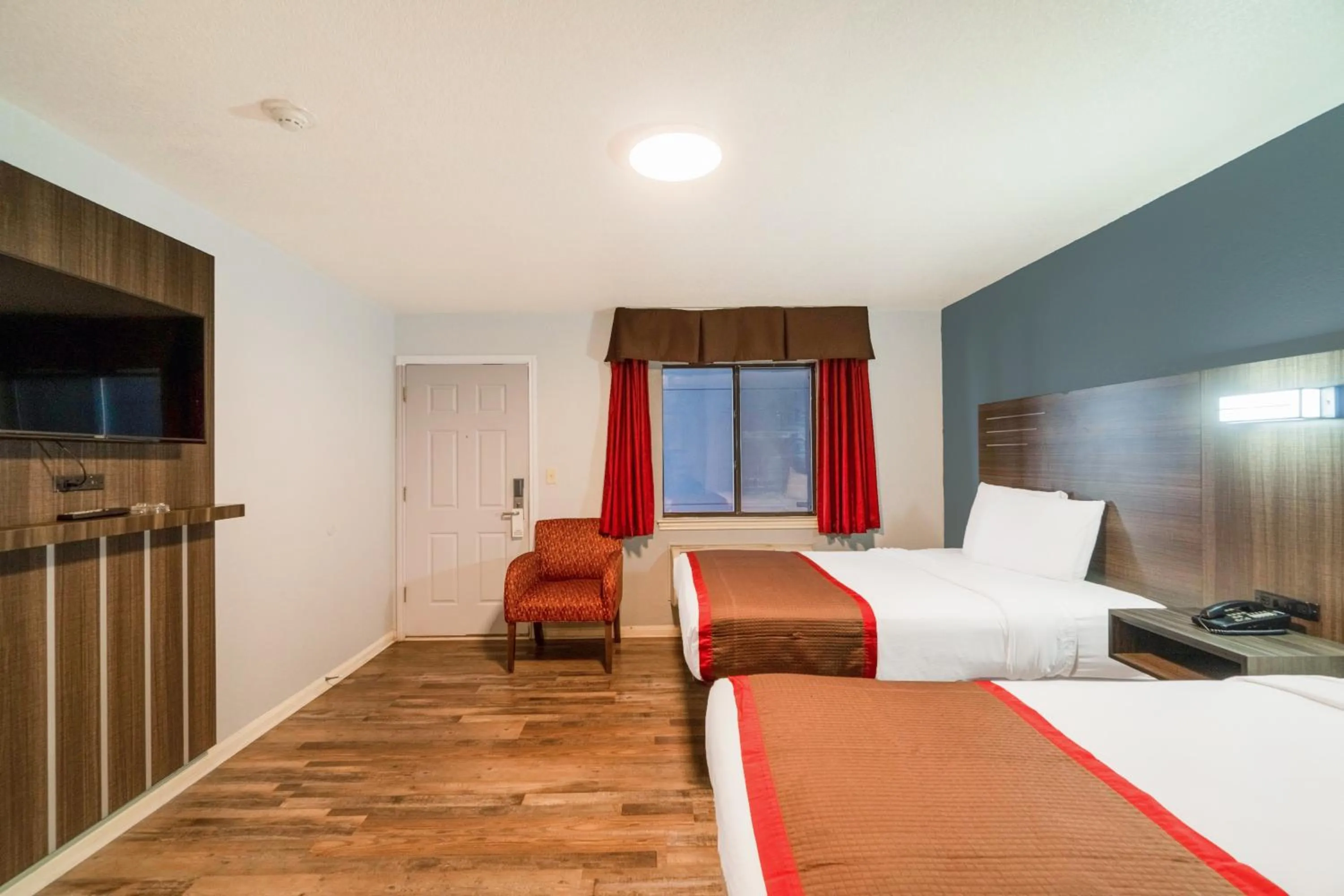 Bedroom in High Five Inn By OYO Killeen